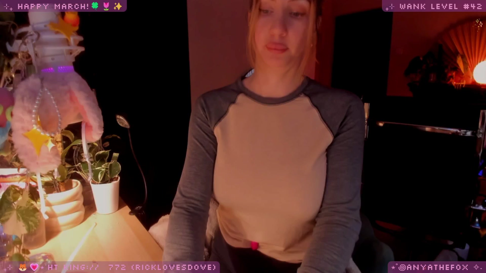 Gallery image thumbnail from unLovedDove's myfreecams stream on, 03/01/2026, 10:47 image 11 of 20