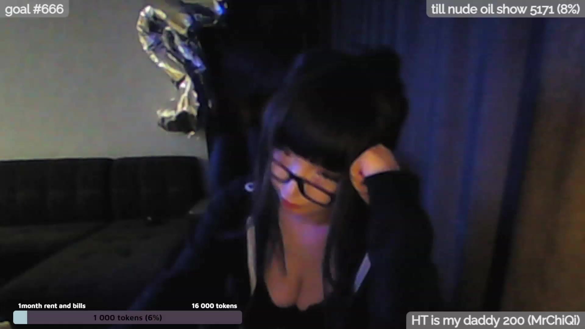 Gallery image thumbnail from unique_one's myfreecams stream on, 04/06/2023, 16:41 image 14 of 20