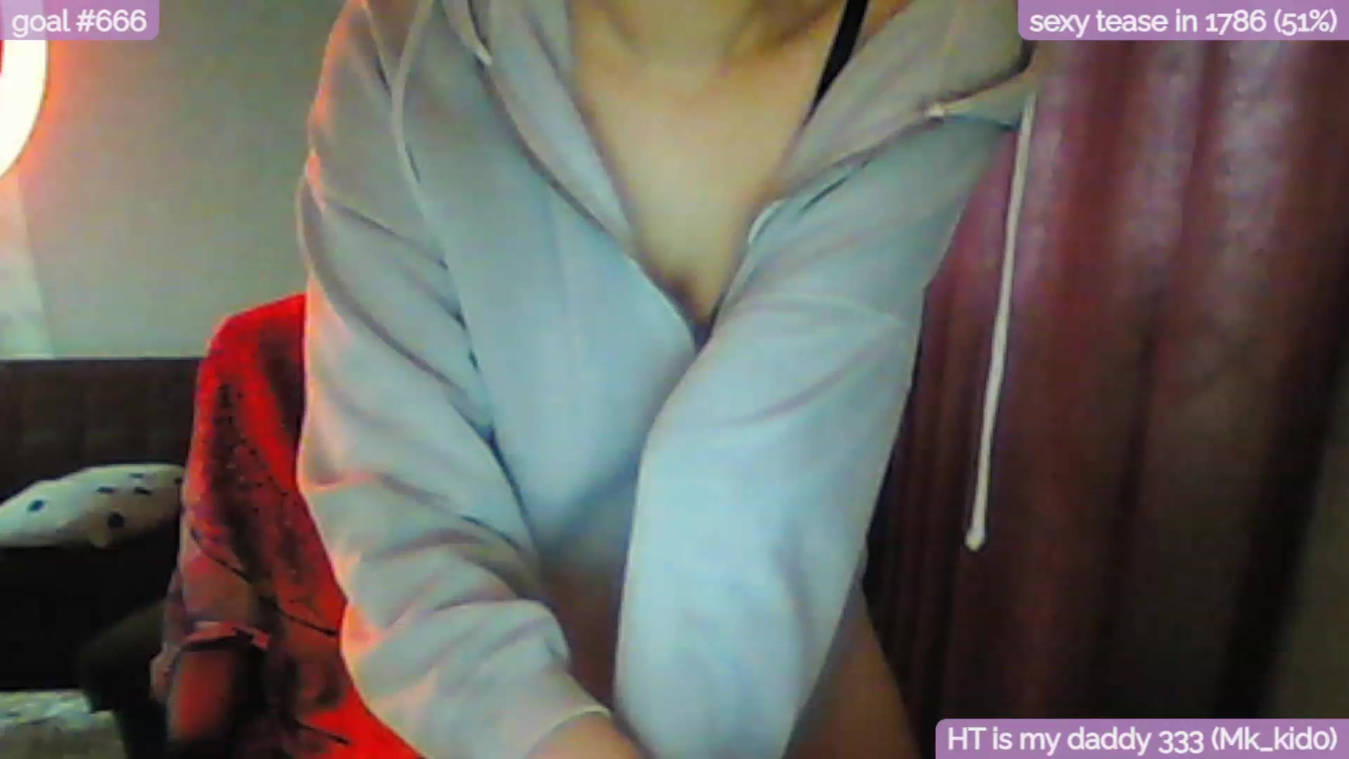 Gallery image thumbnail from unique_one's myfreecams stream on, 04/10/2023, 03:27 image 10 of 20