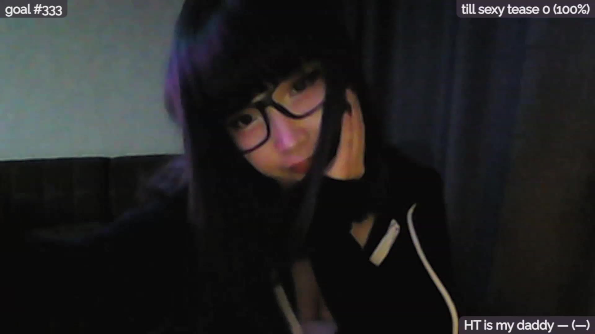 Gallery image thumbnail from unique_one's myfreecams stream on, 04/26/2023, 23:08 image 1 of 20