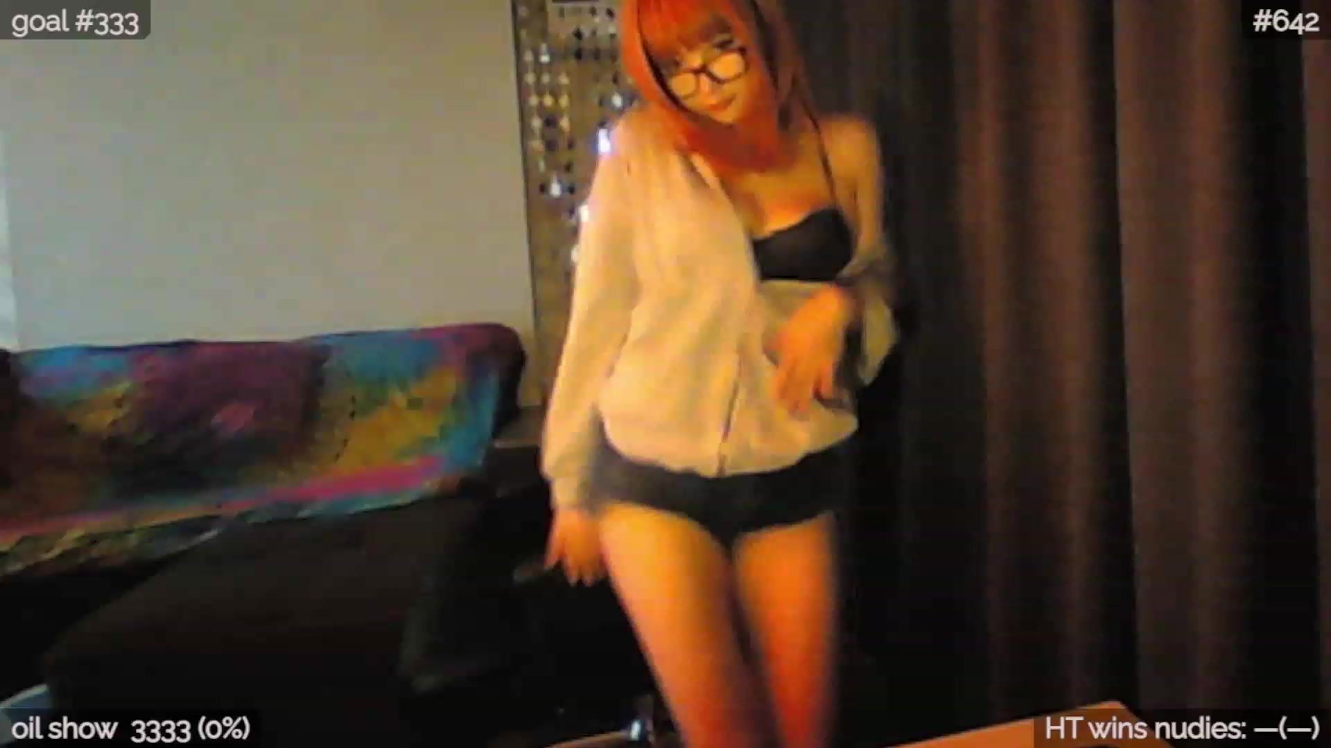 Gallery image thumbnail from unique_one's myfreecams stream on, 05/28/2023, 15:39 image 12 of 20