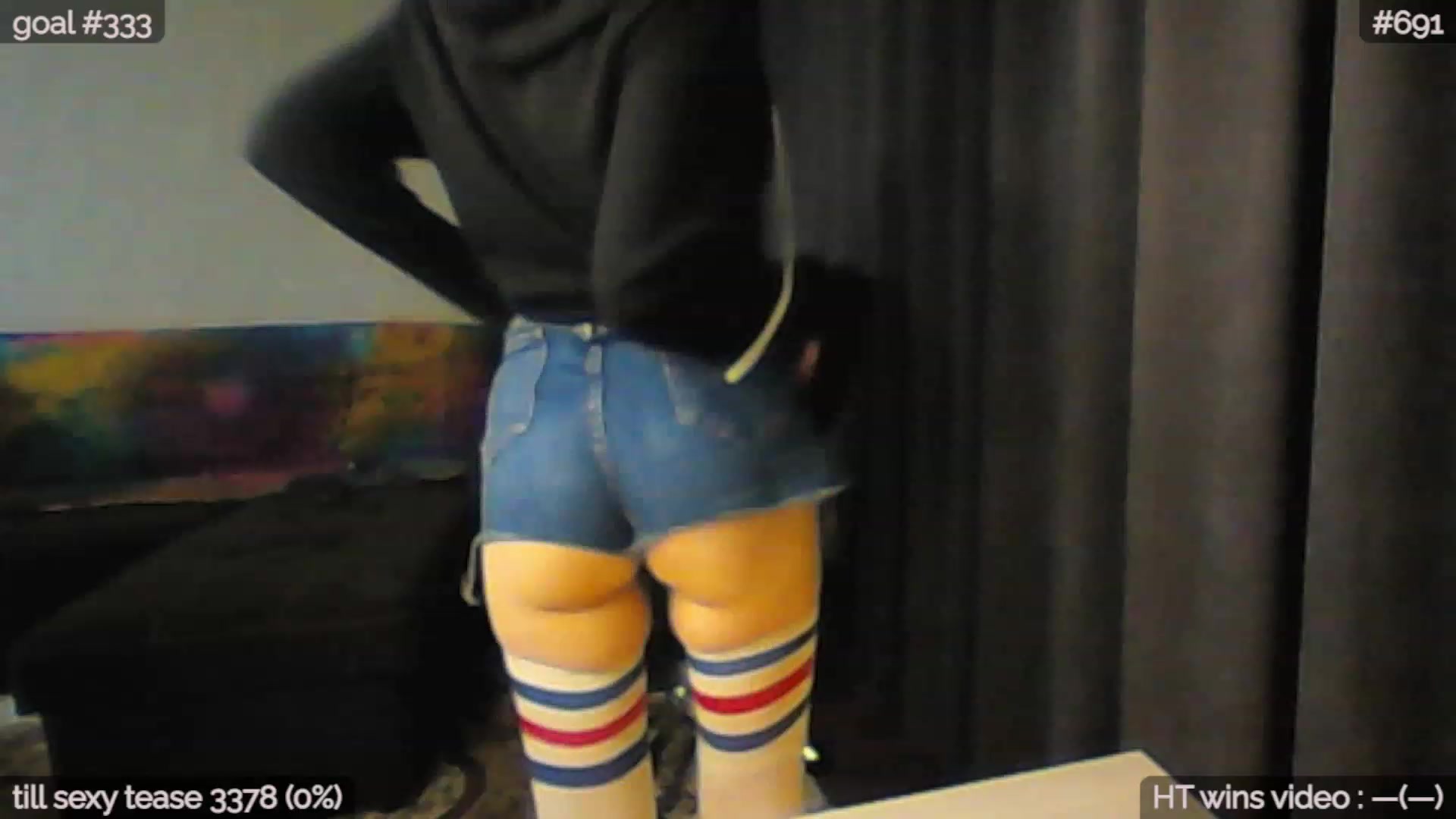 Gallery image thumbnail from unique_one's myfreecams stream on, 05/31/2023, 17:15 image 1 of 20