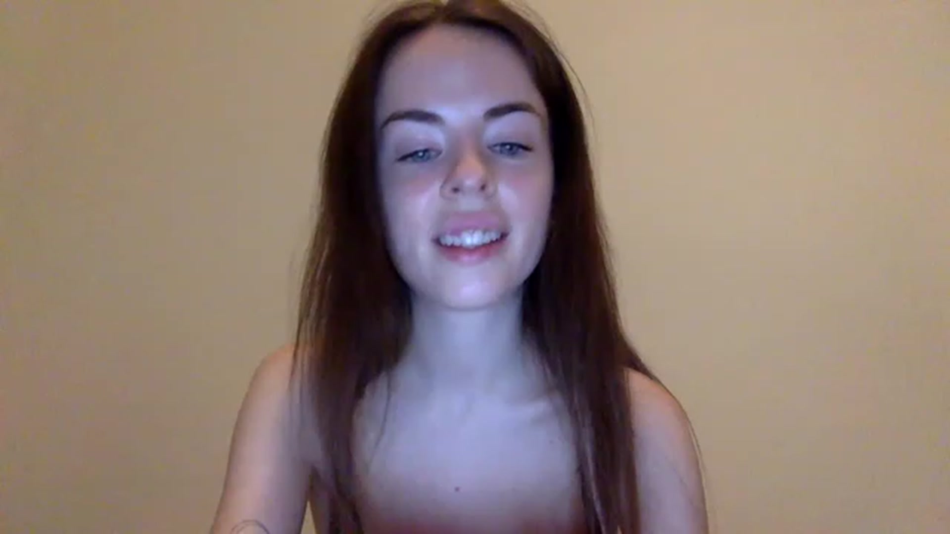 Gallery image thumbnail from unknown_sun's myfreecams stream on, 11/20/2022, 21:09 image 19 of 20