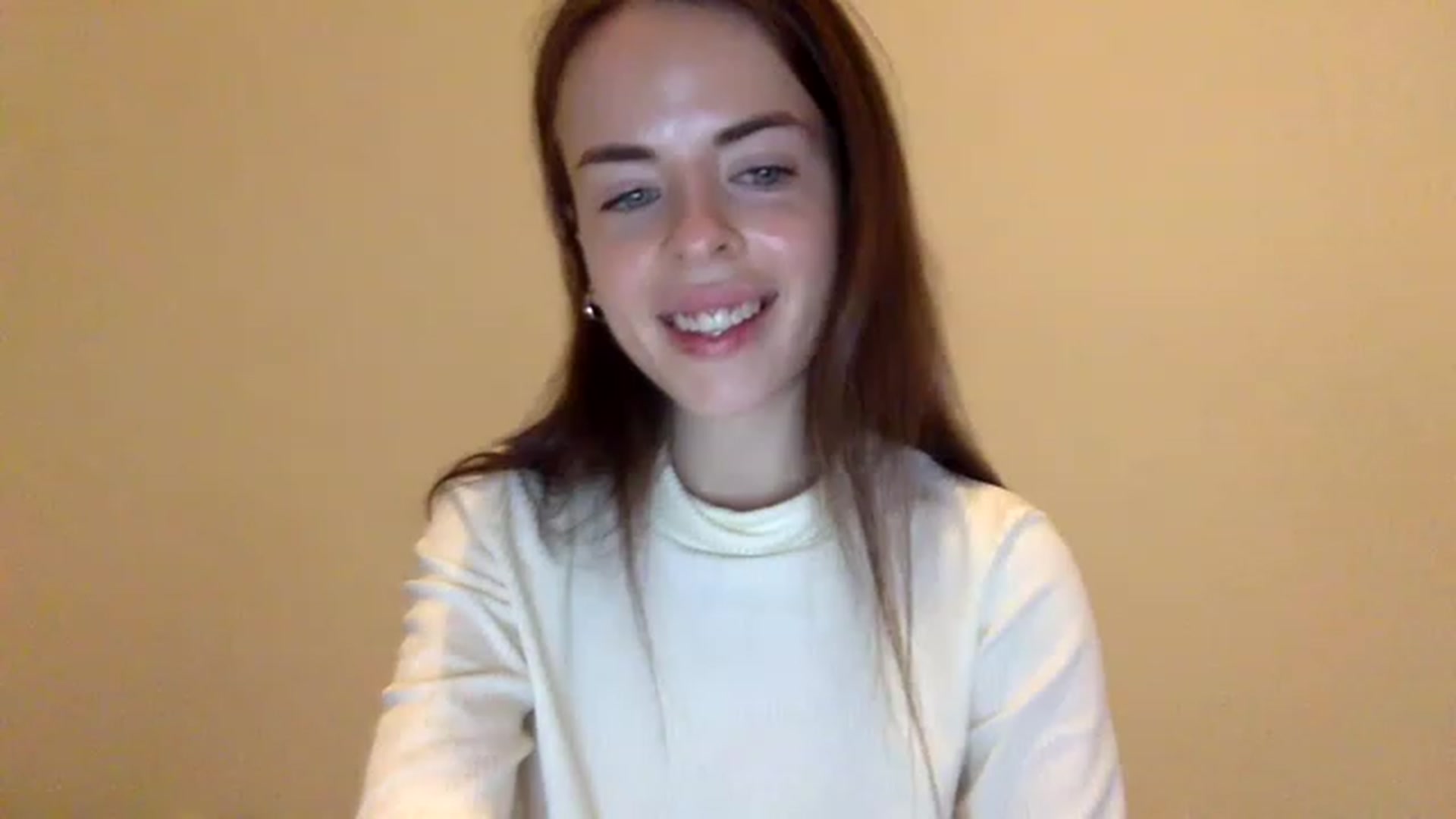 Gallery image thumbnail from unknown_sun's myfreecams stream on, 11/20/2022, 21:09 image 12 of 20
