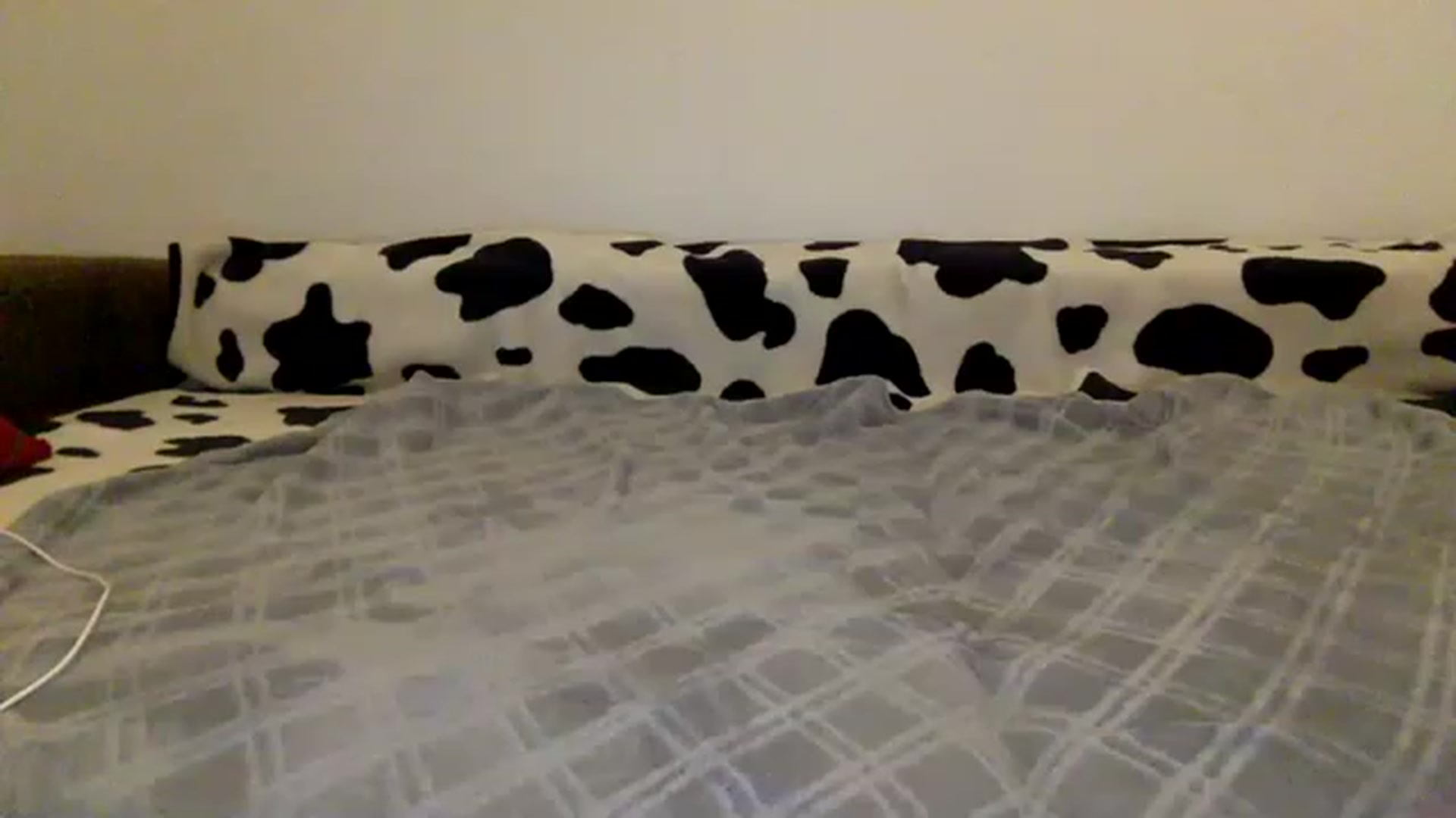 Gallery image thumbnail from unknown_sun's myfreecams stream on, 12/18/2022, 20:37 image 1 of 20