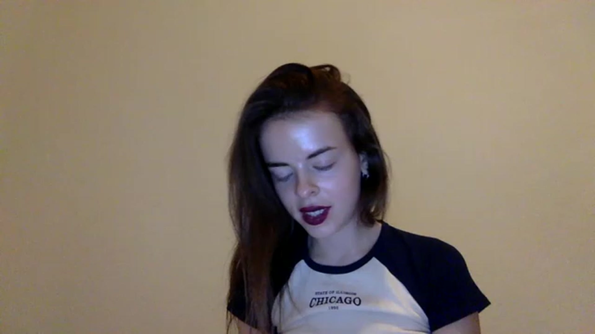 Gallery image thumbnail from unknown_sun's myfreecams stream on, 12/25/2022, 22:51 image 19 of 20