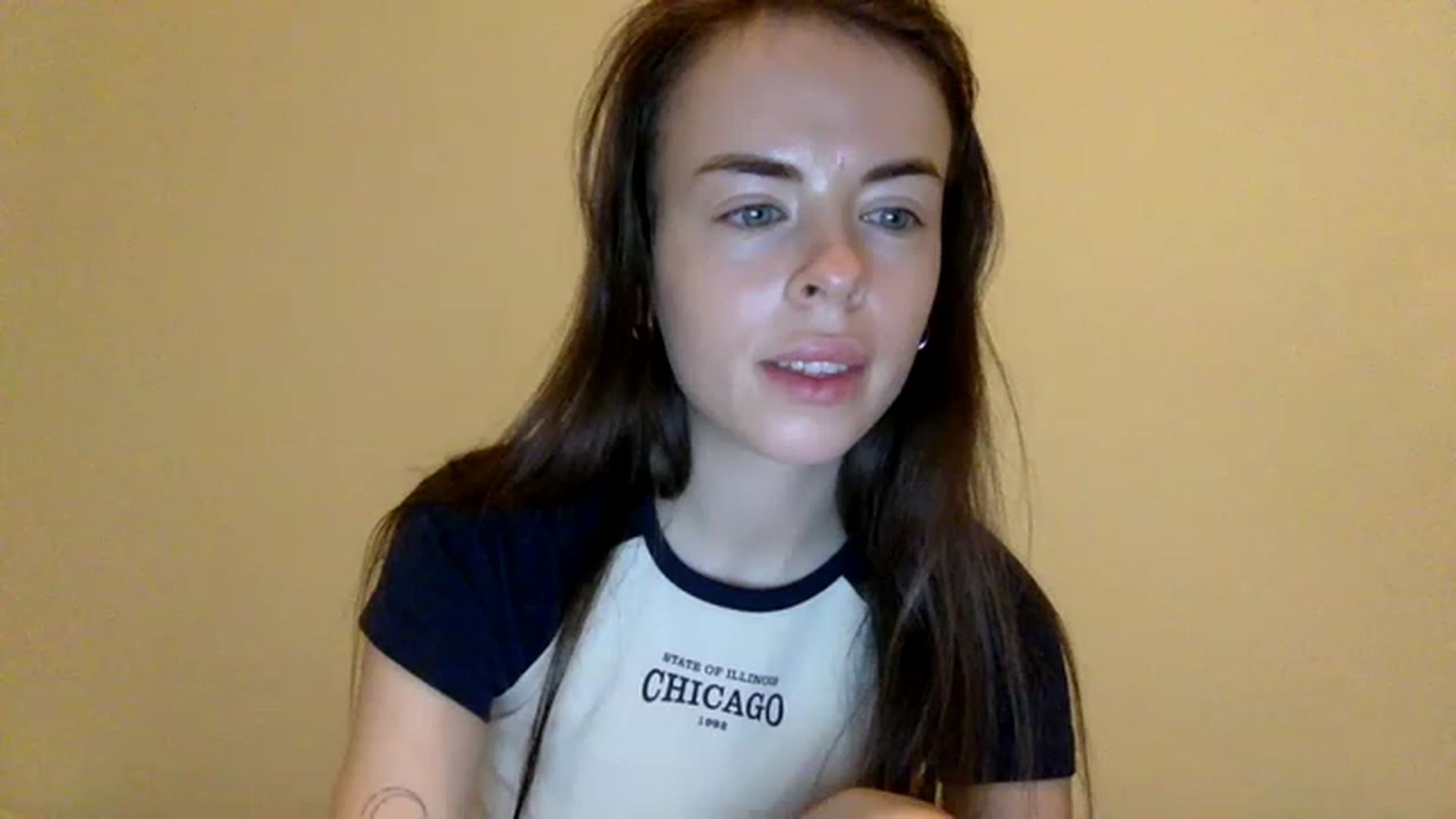 Gallery image thumbnail from unknown_sun's myfreecams stream on, 12/26/2022, 23:52 image 18 of 20