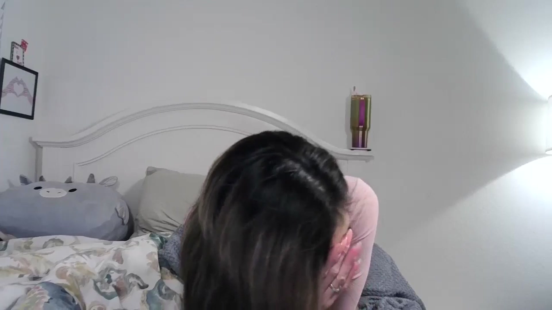 Gallery image thumbnail from urSEOULmate's myfreecams stream on, 10/21/2024, 14:05 image 15 of 20