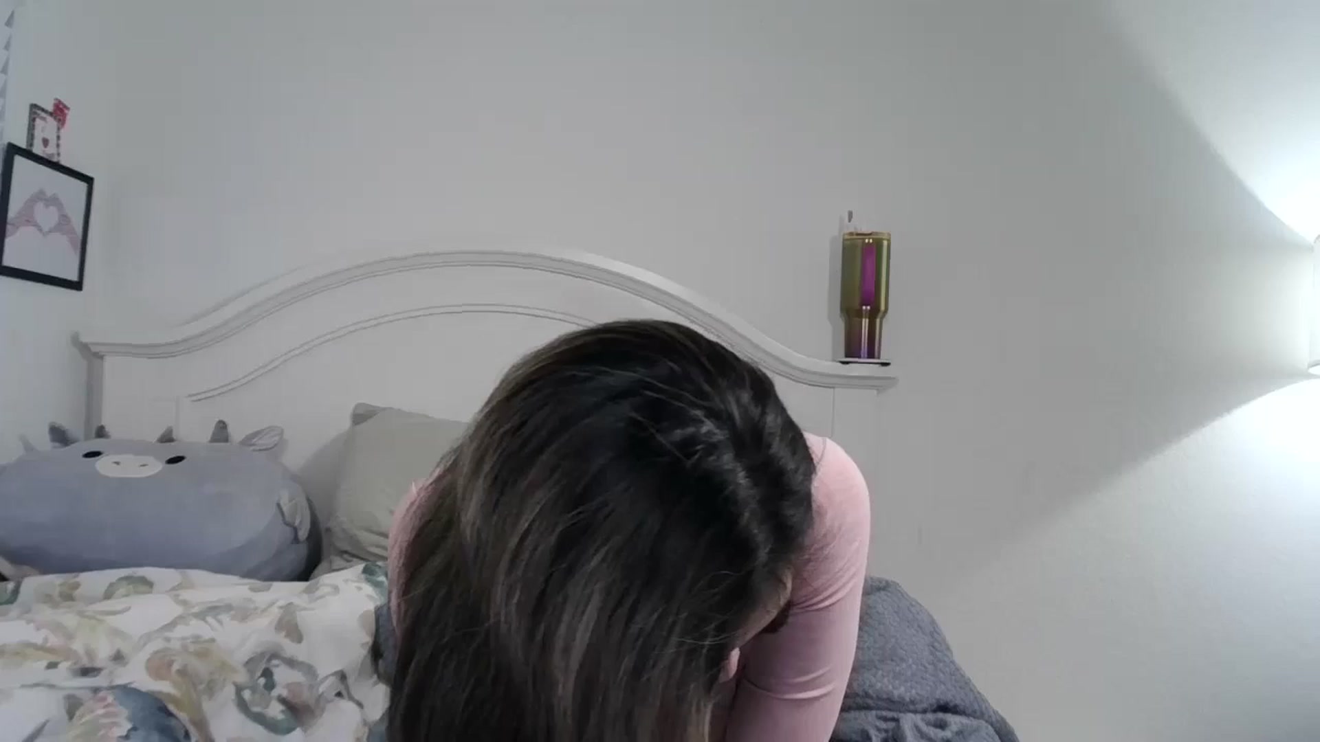 Gallery image thumbnail from urSEOULmate's myfreecams stream on, 10/21/2024, 14:05 image 8 of 20