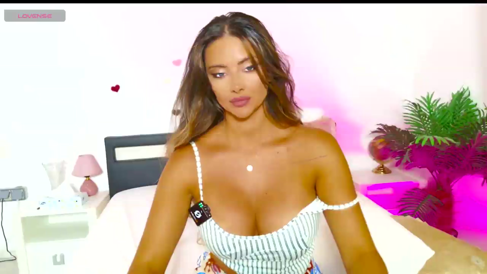 Gallery image thumbnail from urbarbie's myfreecams stream on, 08/31/2026, 20:38 image 20 of 20