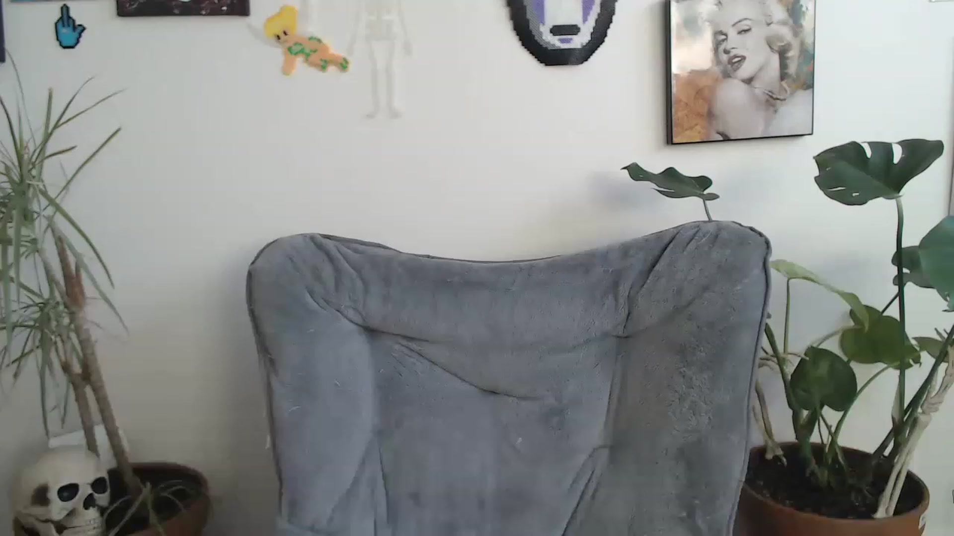 Gallery image thumbnail from urfavwasian's myfreecams stream on, 11/15/2022, 21:32 image 13 of 20