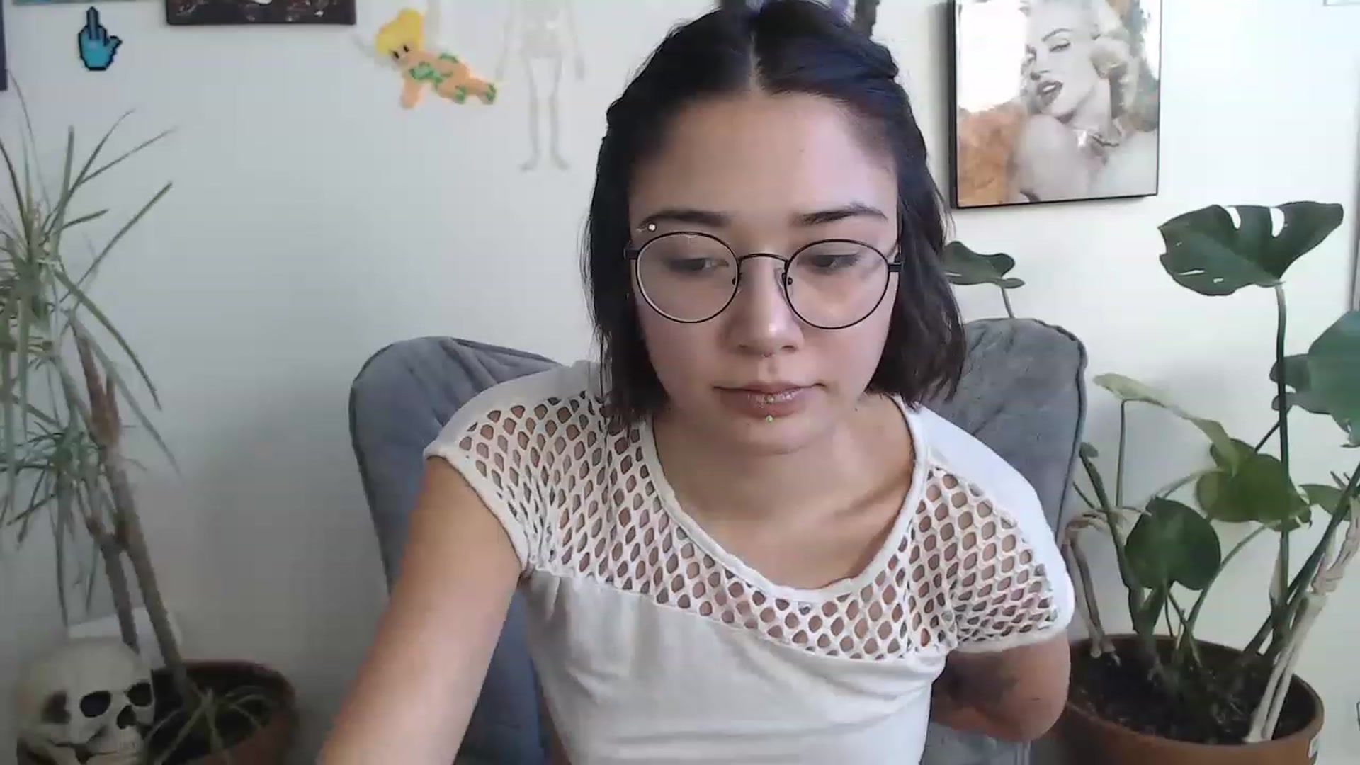 Gallery image thumbnail from urfavwasian's myfreecams stream on, 11/15/2022, 21:32 image 4 of 20
