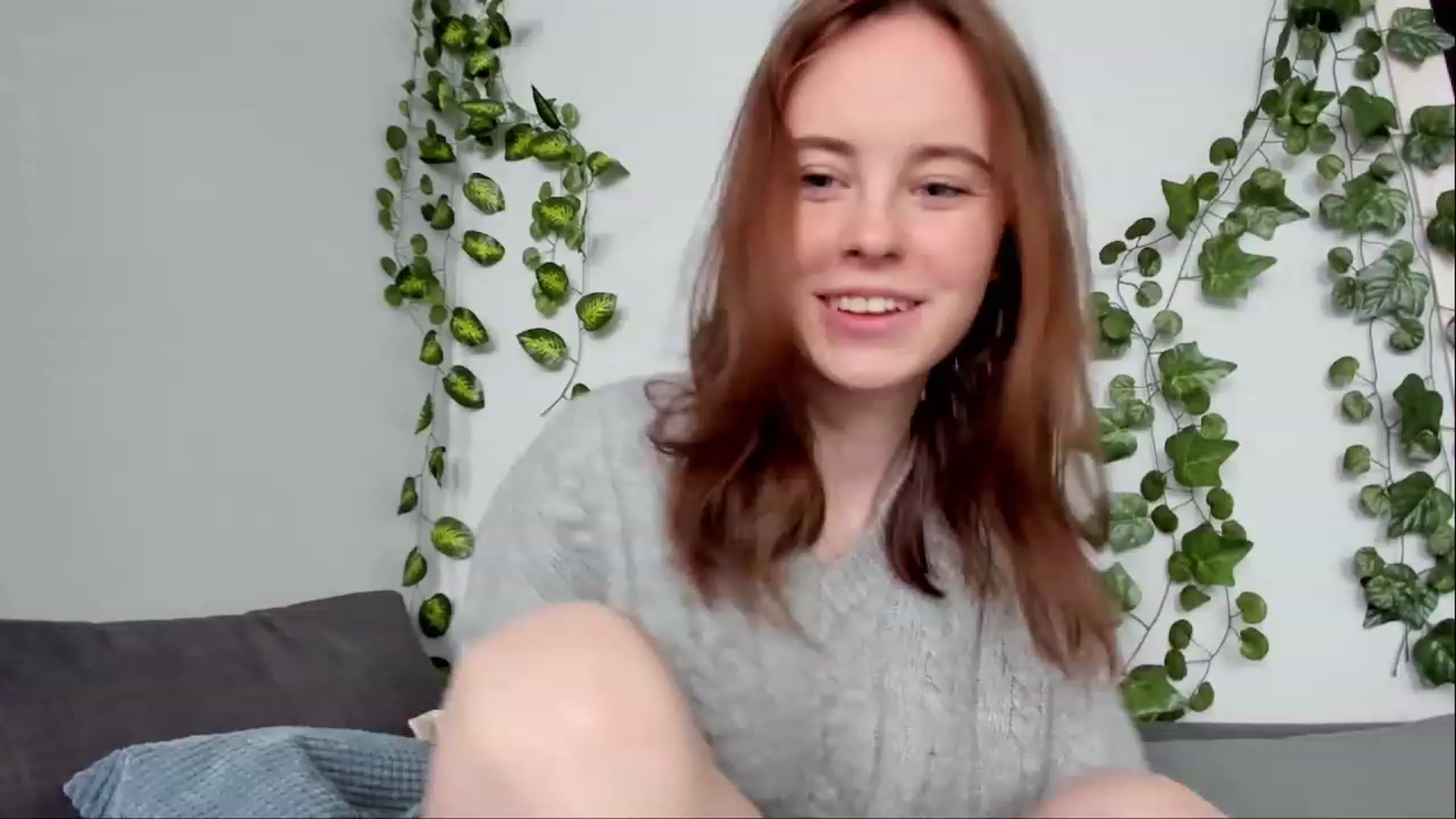 Gallery image thumbnail from userSasha's myfreecams stream on, 12/04/2022, 03:56 image 19 of 20