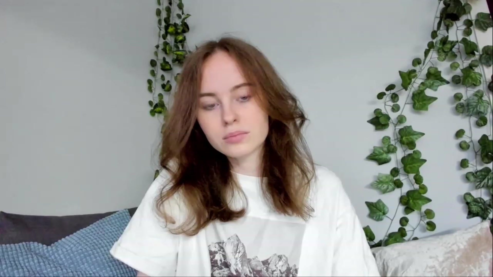 Gallery image thumbnail from userSasha's myfreecams stream on, 12/05/2022, 02:40 image 15 of 20