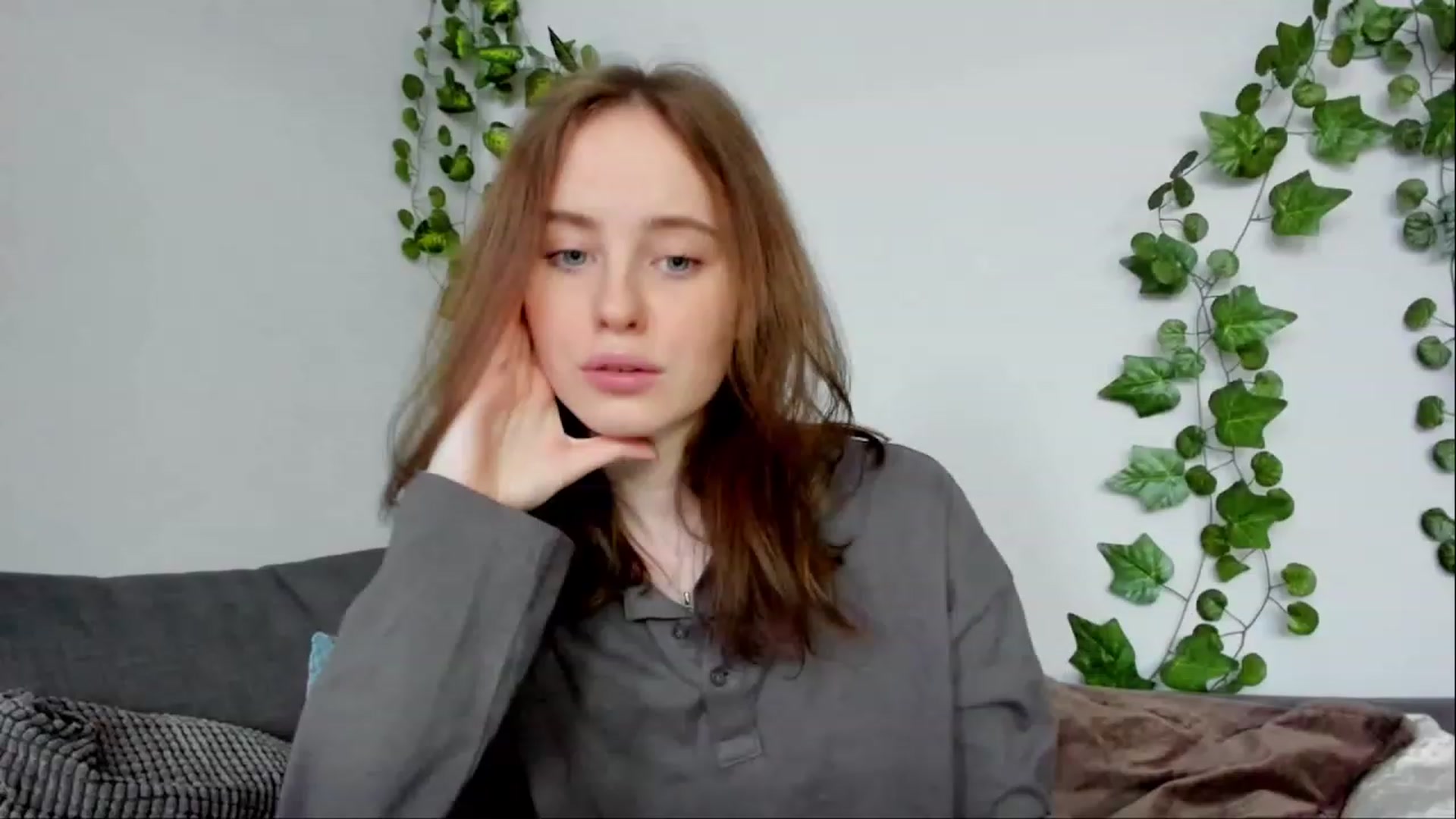 Gallery image thumbnail from userSasha's myfreecams stream on, 12/06/2022, 03:29 image 14 of 20