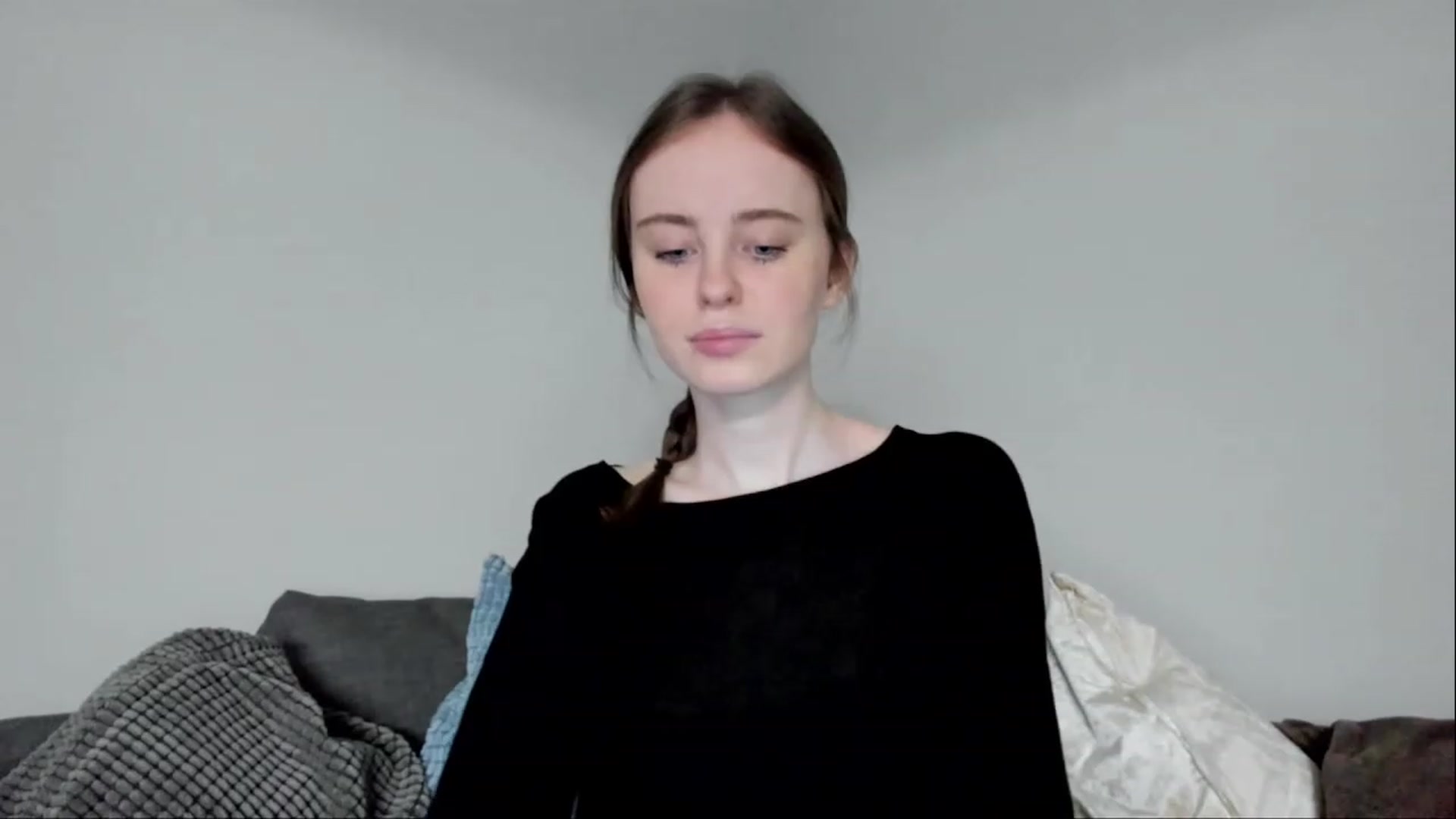 Gallery image thumbnail from userSasha's myfreecams stream on, 02/04/2023, 01:27 image 10 of 20