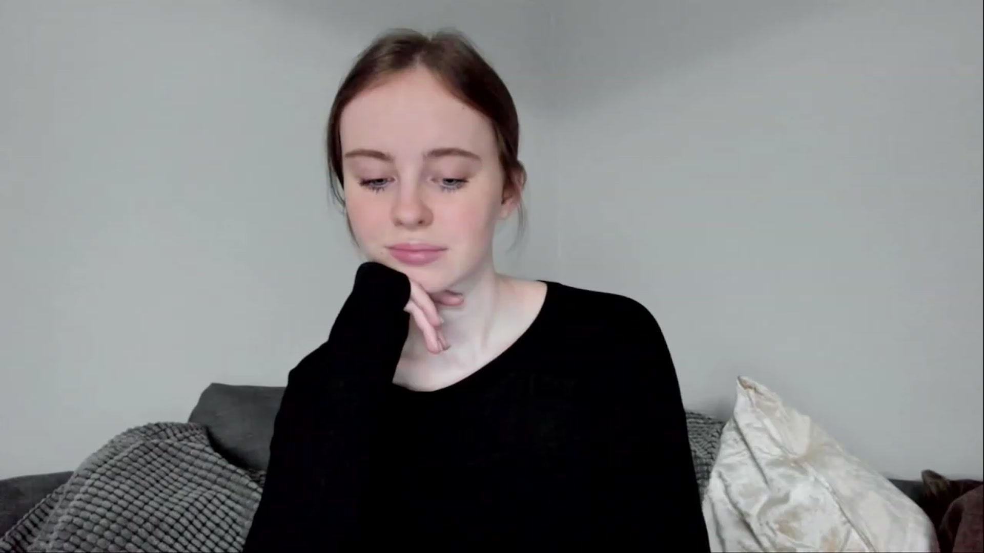 Gallery image thumbnail from userSasha's myfreecams stream on, 02/04/2023, 01:27 image 2 of 20