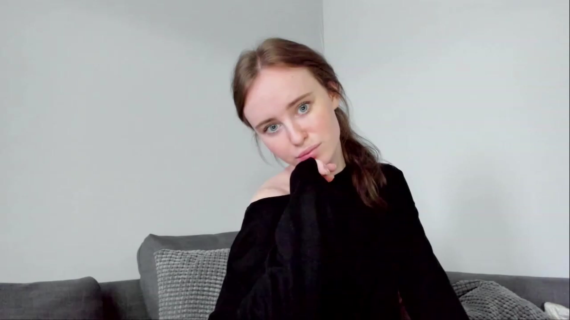 Gallery image thumbnail from userSasha's myfreecams stream on, 02/20/2023, 02:09 image 15 of 20
