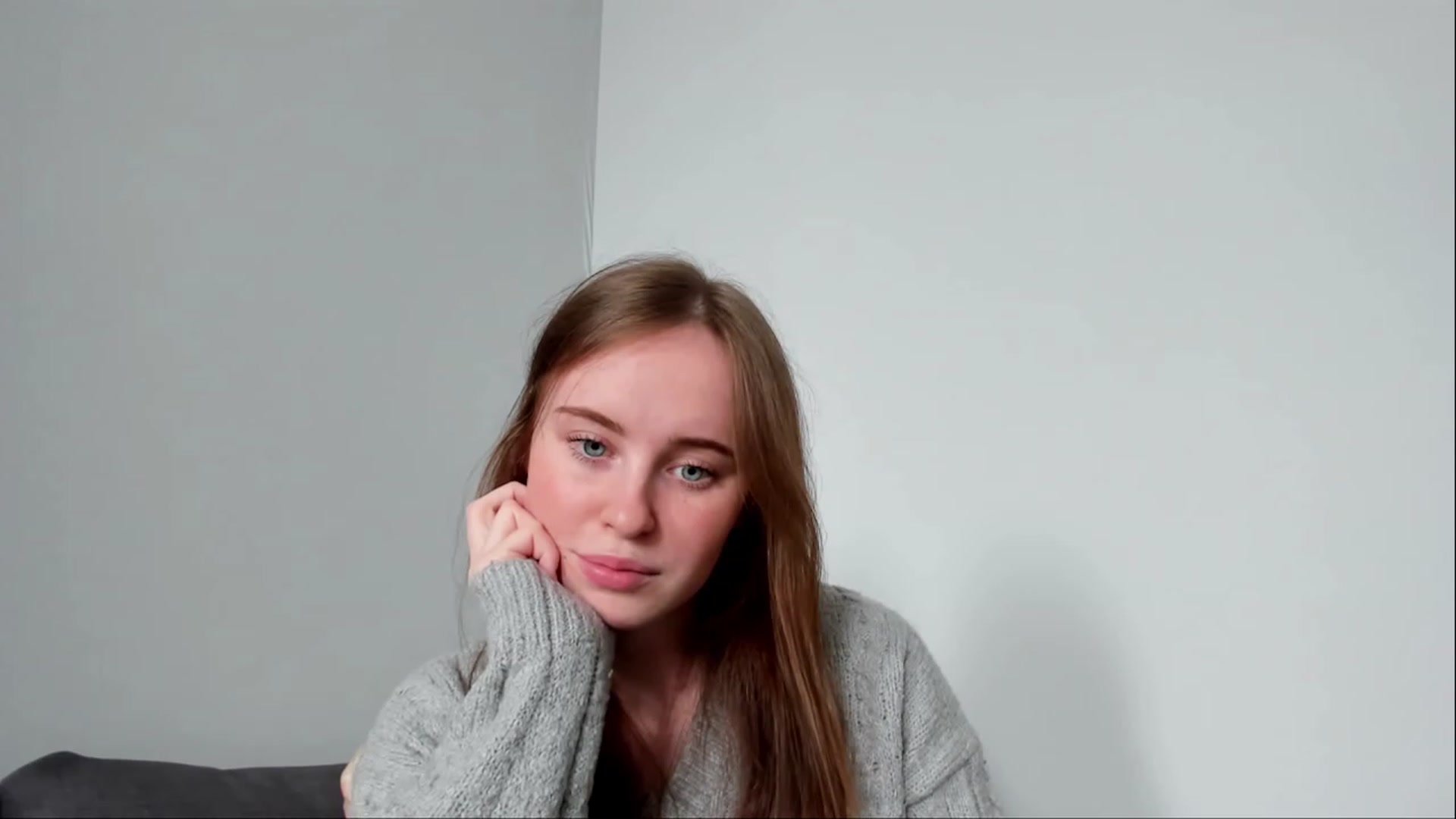 Gallery image thumbnail from userSasha's myfreecams stream on, 04/02/2023, 05:09 image 17 of 20