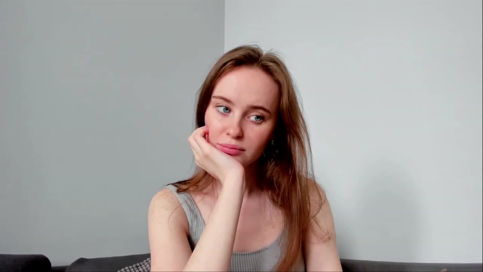 Gallery image thumbnail from userSasha's myfreecams stream on, 05/14/2023, 05:17 image 5 of 20