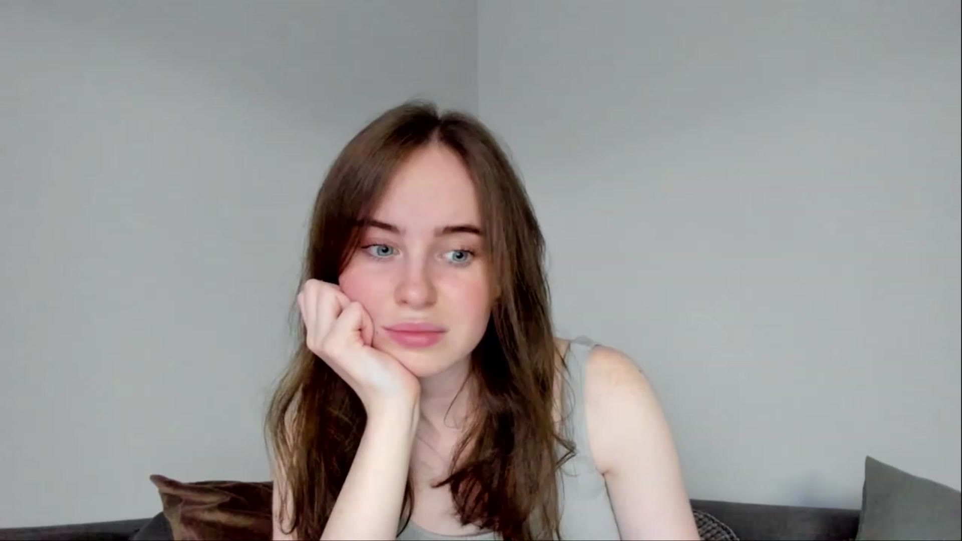 Gallery image thumbnail from userSasha's myfreecams stream on, 06/02/2023, 15:12 image 9 of 20