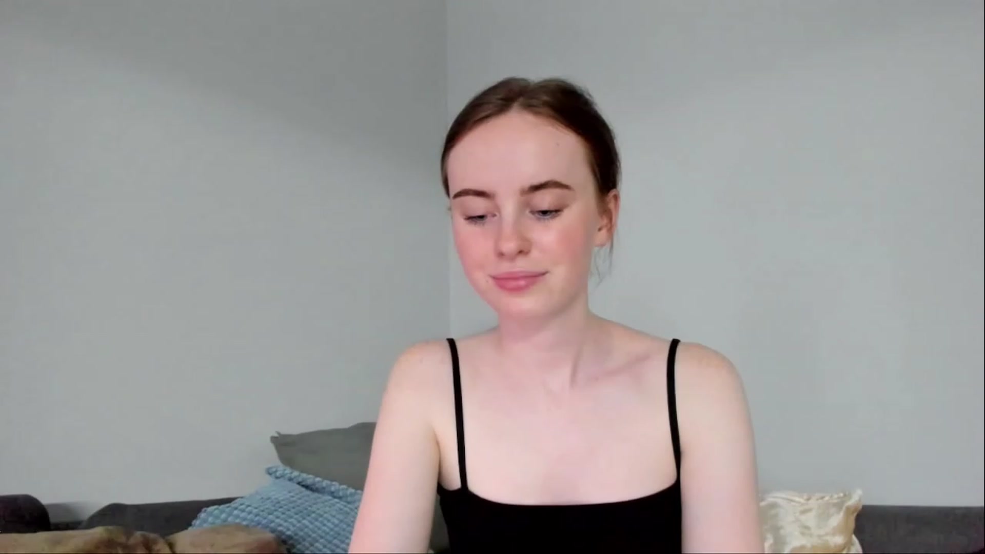 Gallery image thumbnail from userSasha's myfreecams stream on, 06/08/2023, 15:27 image 3 of 20