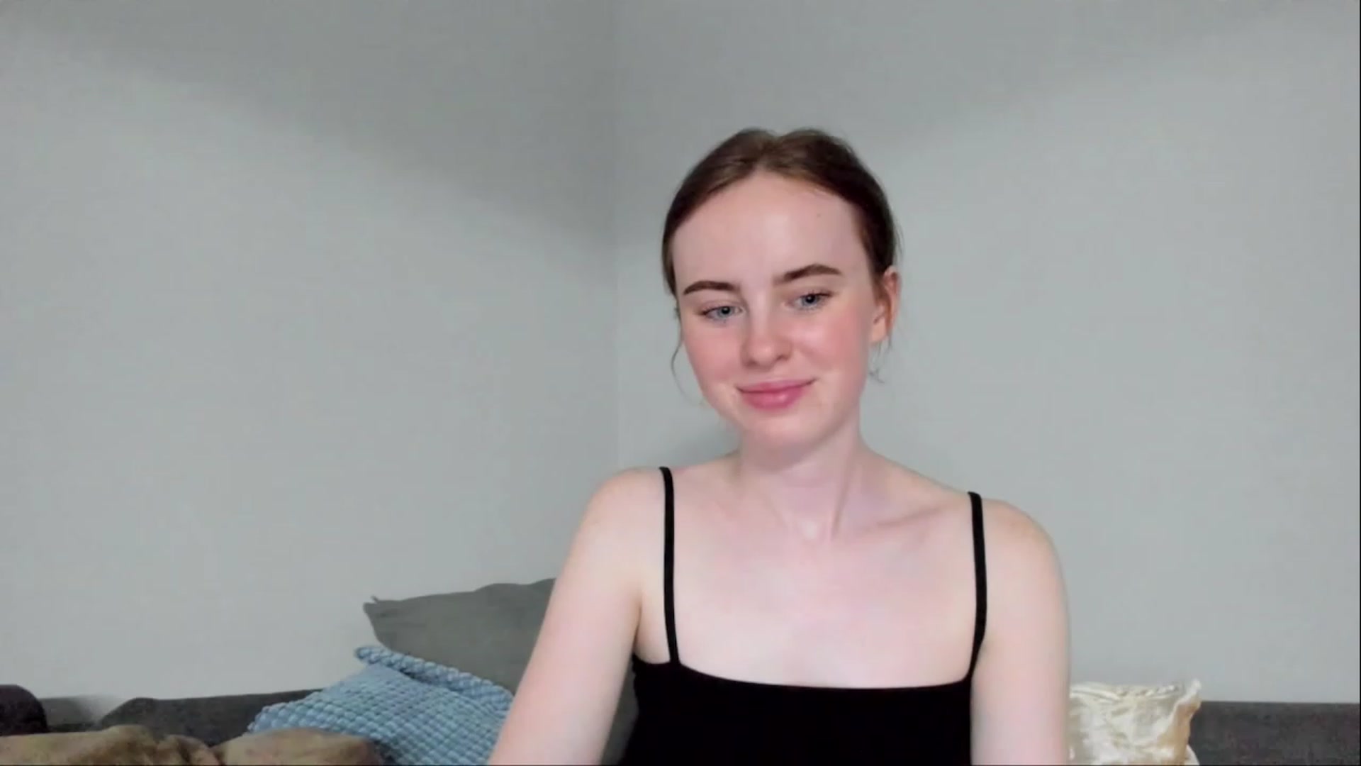 Gallery image thumbnail from userSasha's myfreecams stream on, 06/08/2023, 15:27 image 17 of 20