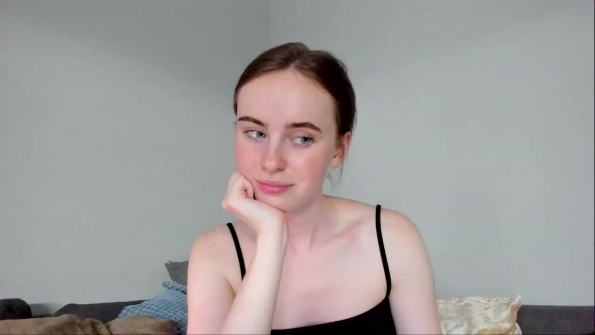 Gallery image thumbnail from userSasha's myfreecams stream on, 06/08/2023, 15:27 image 4 of 20