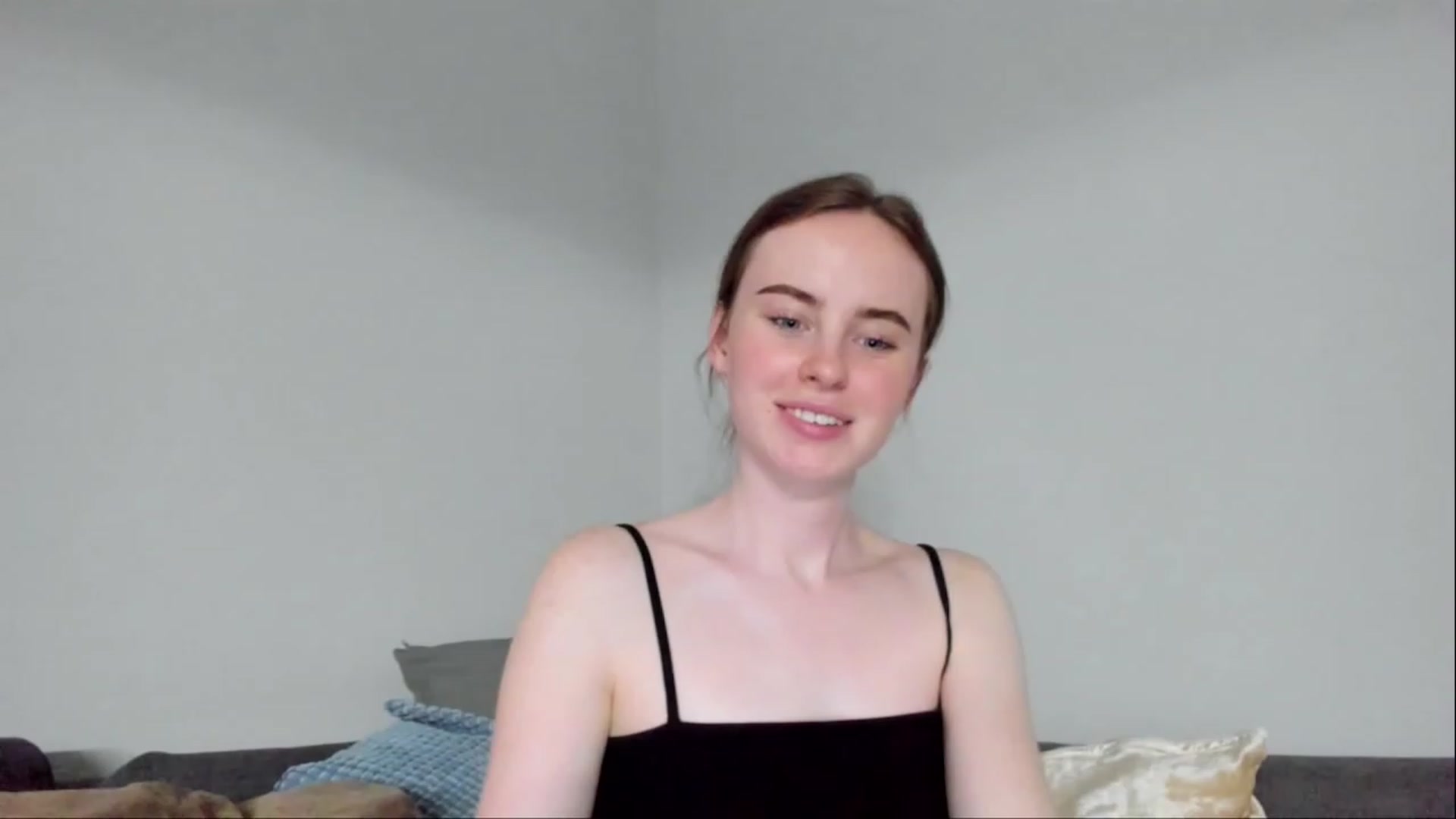 Gallery image thumbnail from userSasha's myfreecams stream on, 06/08/2023, 15:27 image 19 of 20