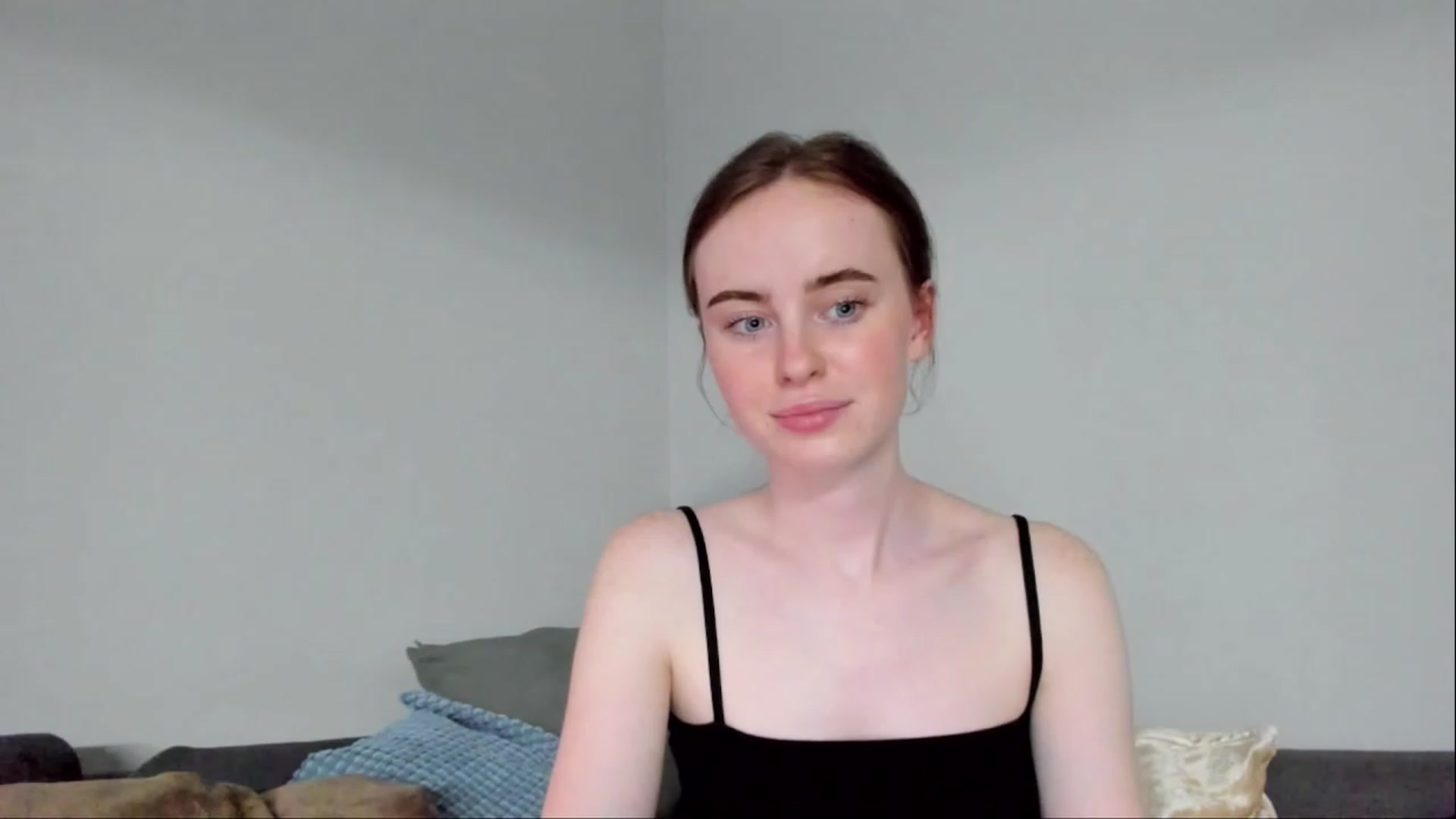 Gallery image thumbnail from userSasha's myfreecams stream on, 06/08/2023, 15:27 image 10 of 20