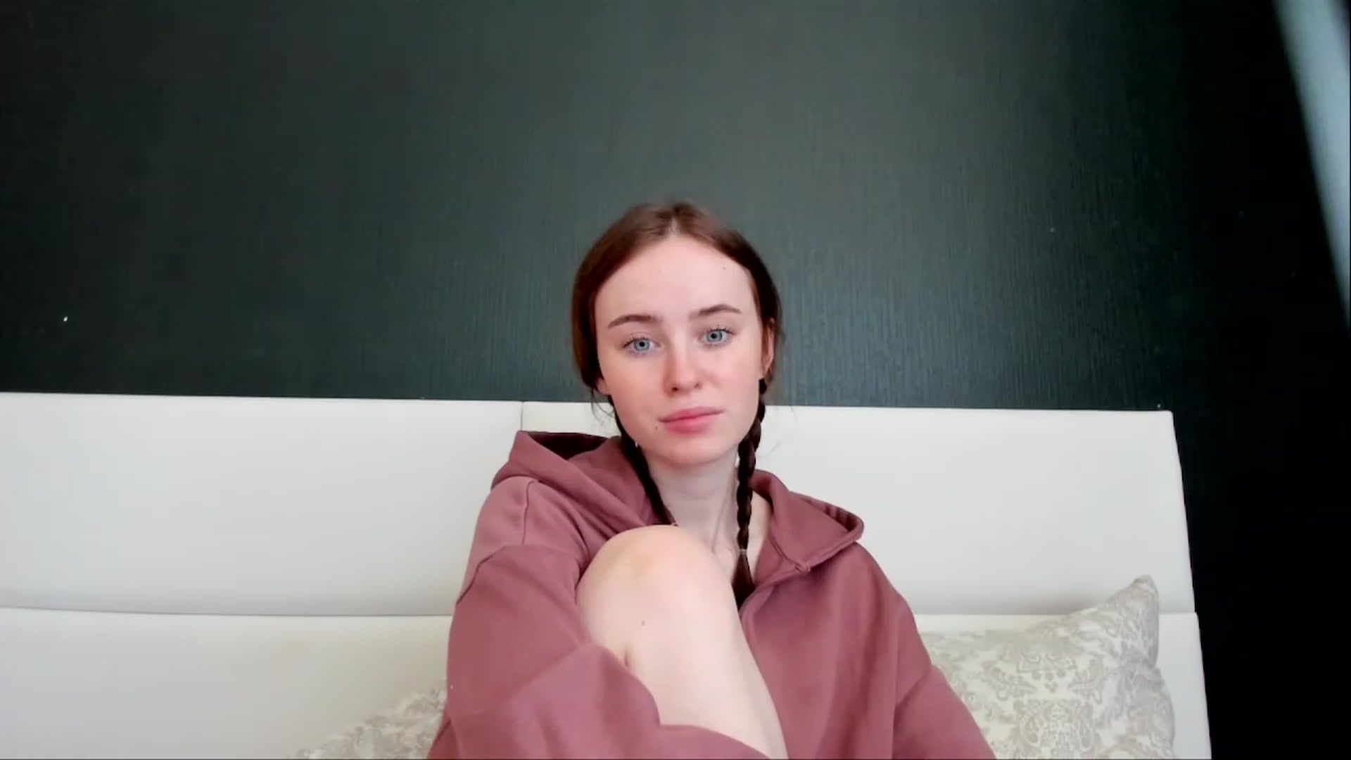 Gallery image thumbnail from userSasha's myfreecams stream on, 06/14/2023, 08:47 image 8 of 20