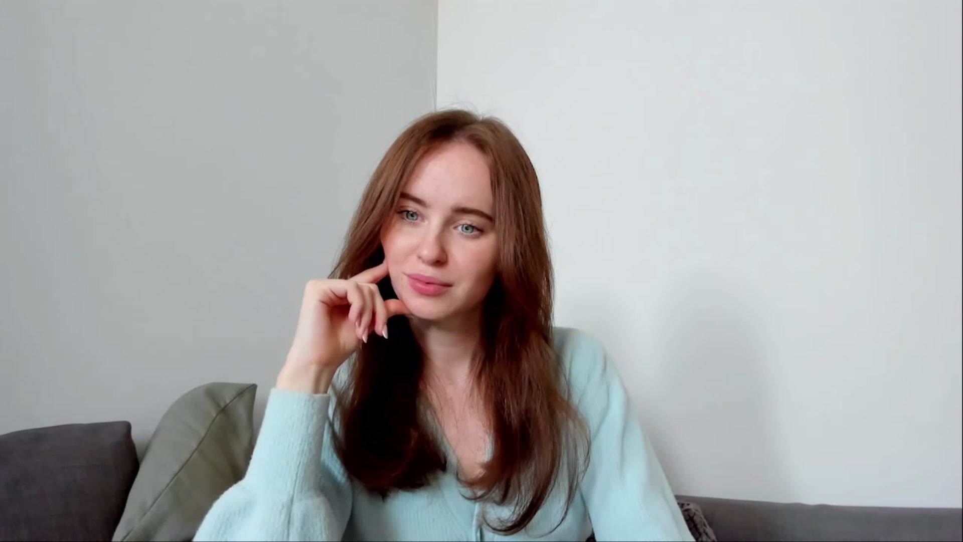 Gallery image thumbnail from userSasha's myfreecams stream on, 10/14/2023, 04:07 image 1 of 20