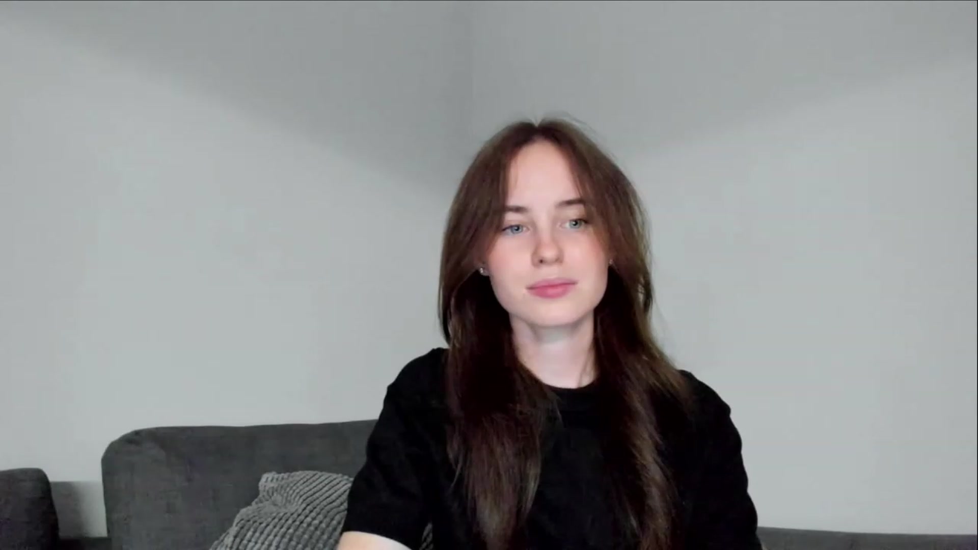 Gallery image thumbnail from userSasha's myfreecams stream on, 02/08/2024, 14:27 image 15 of 20