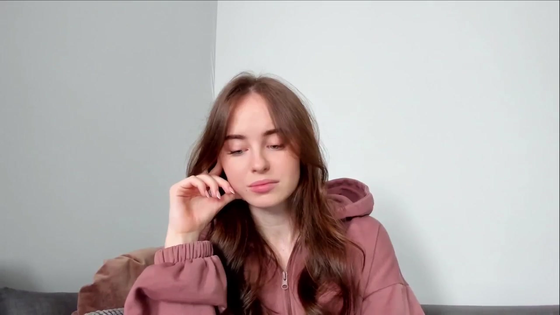 Gallery image thumbnail from userSasha's myfreecams stream on, 03/16/2024, 03:58 image 3 of 20