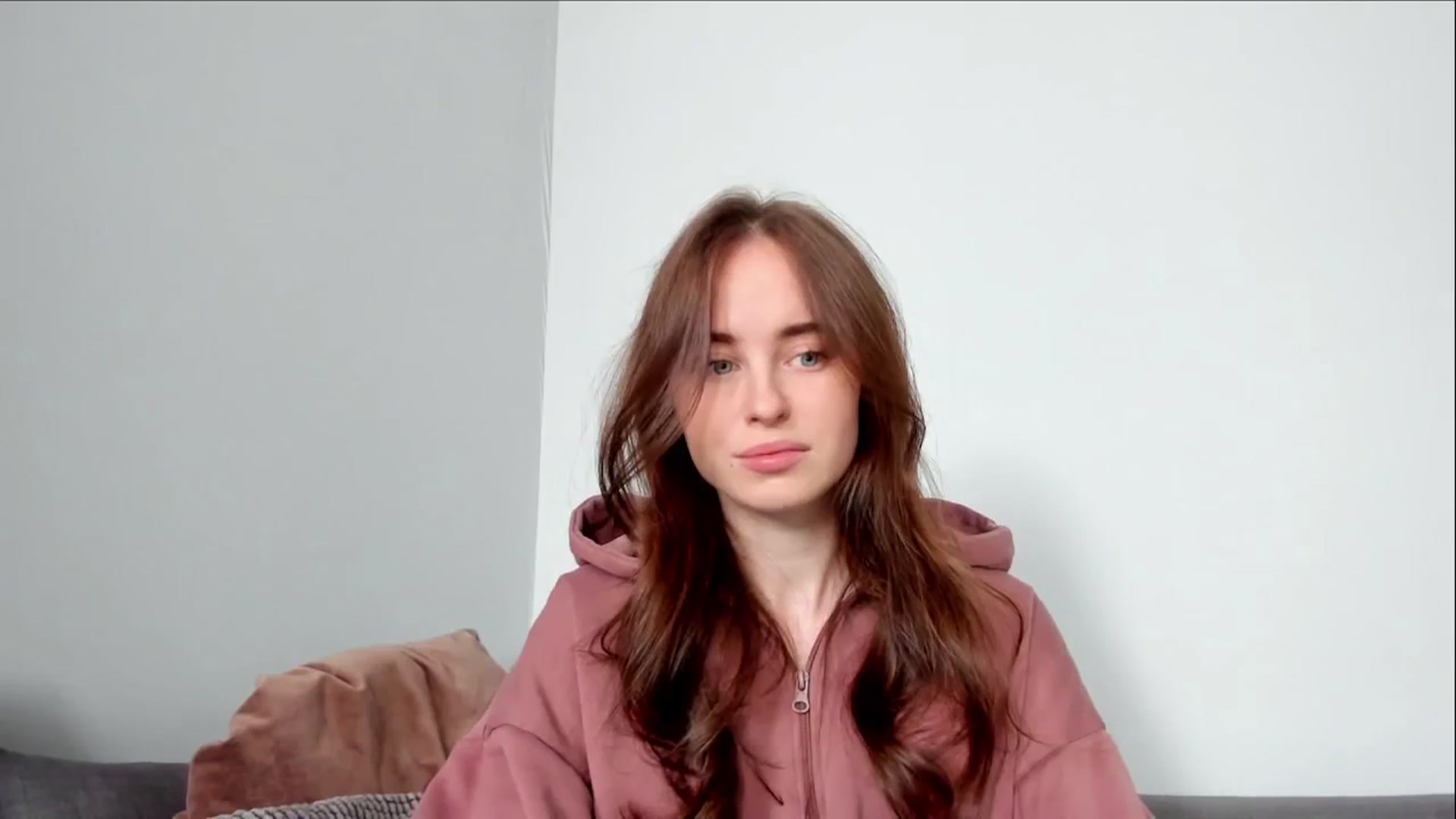 Gallery image thumbnail from userSasha's myfreecams stream on, 03/16/2024, 03:58 image 4 of 20
