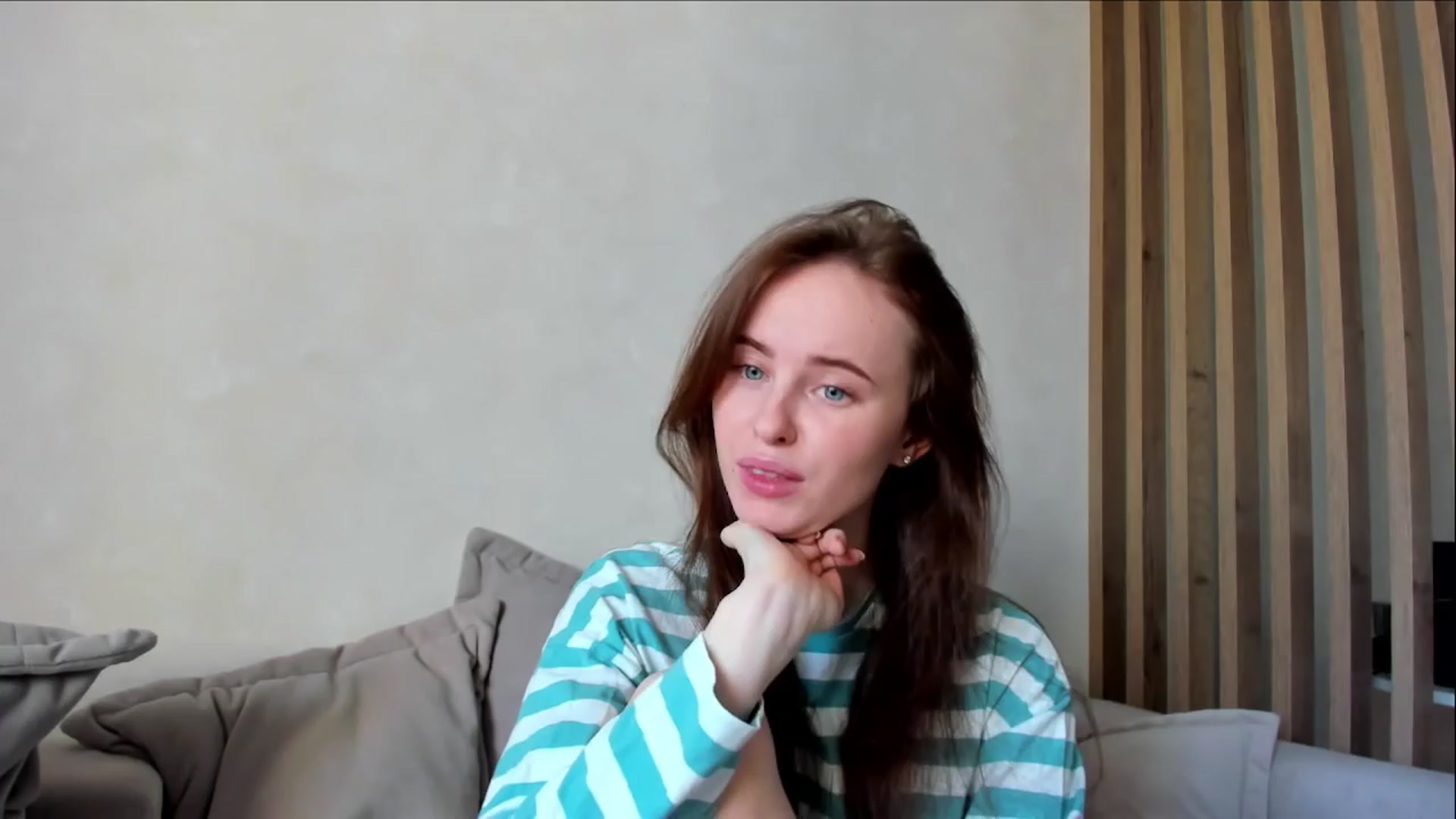 Gallery image thumbnail from userSasha's myfreecams stream on, 04/05/2024, 06:14 image 4 of 20