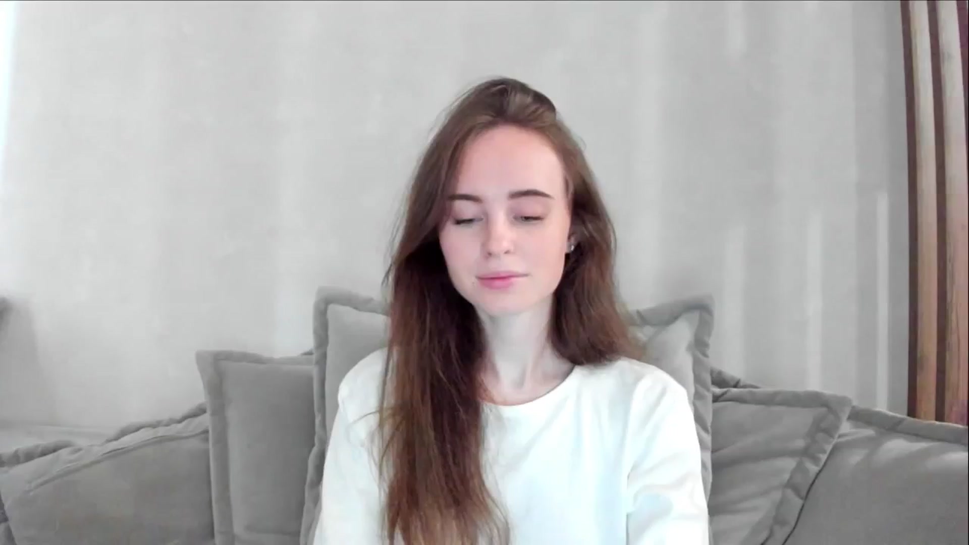 Gallery image thumbnail from userSasha's myfreecams stream on, 05/02/2024, 12:36 image 8 of 20