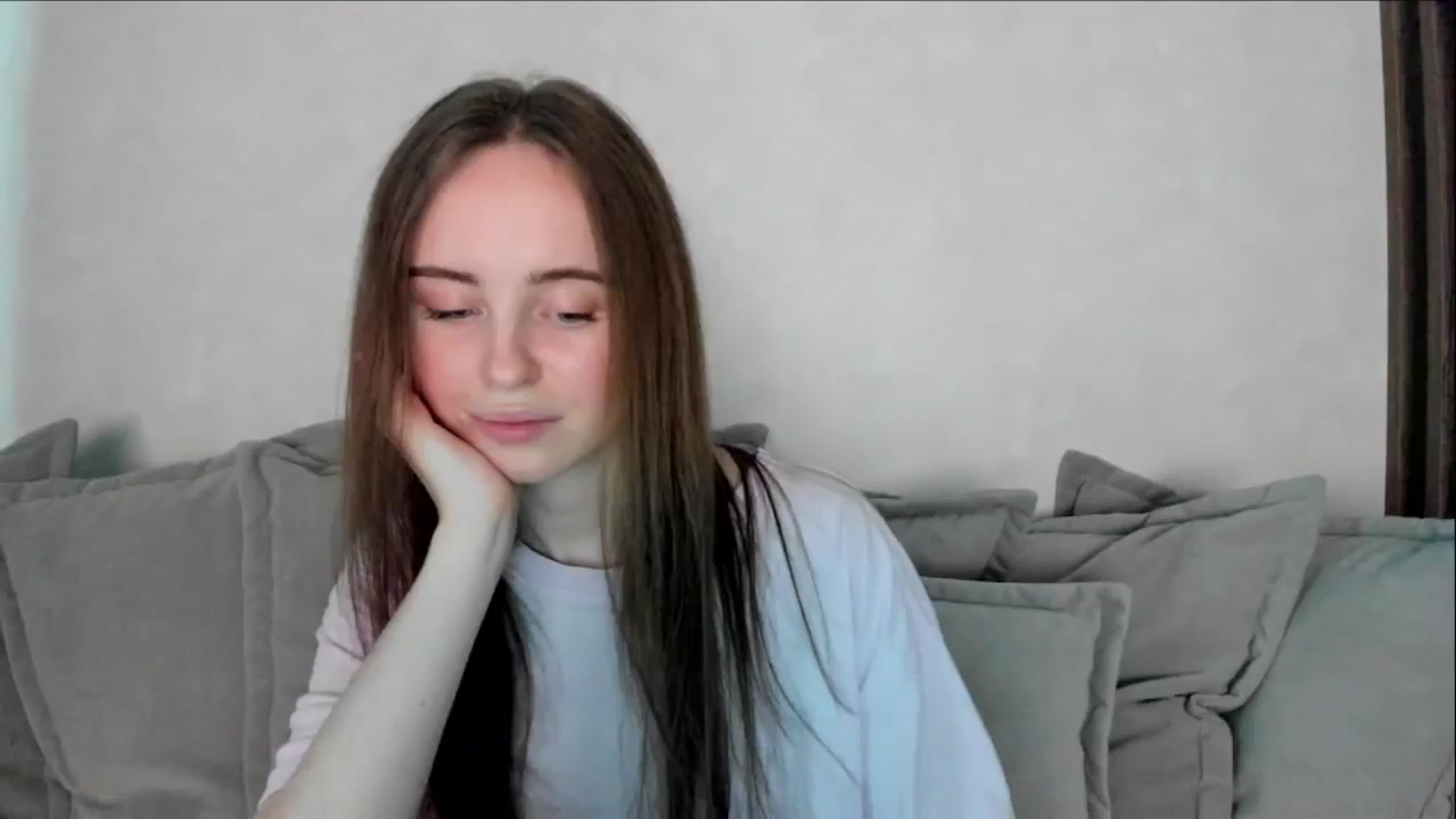 Gallery image thumbnail from userSasha's myfreecams stream on, 05/22/2024, 17:27 image 13 of 20