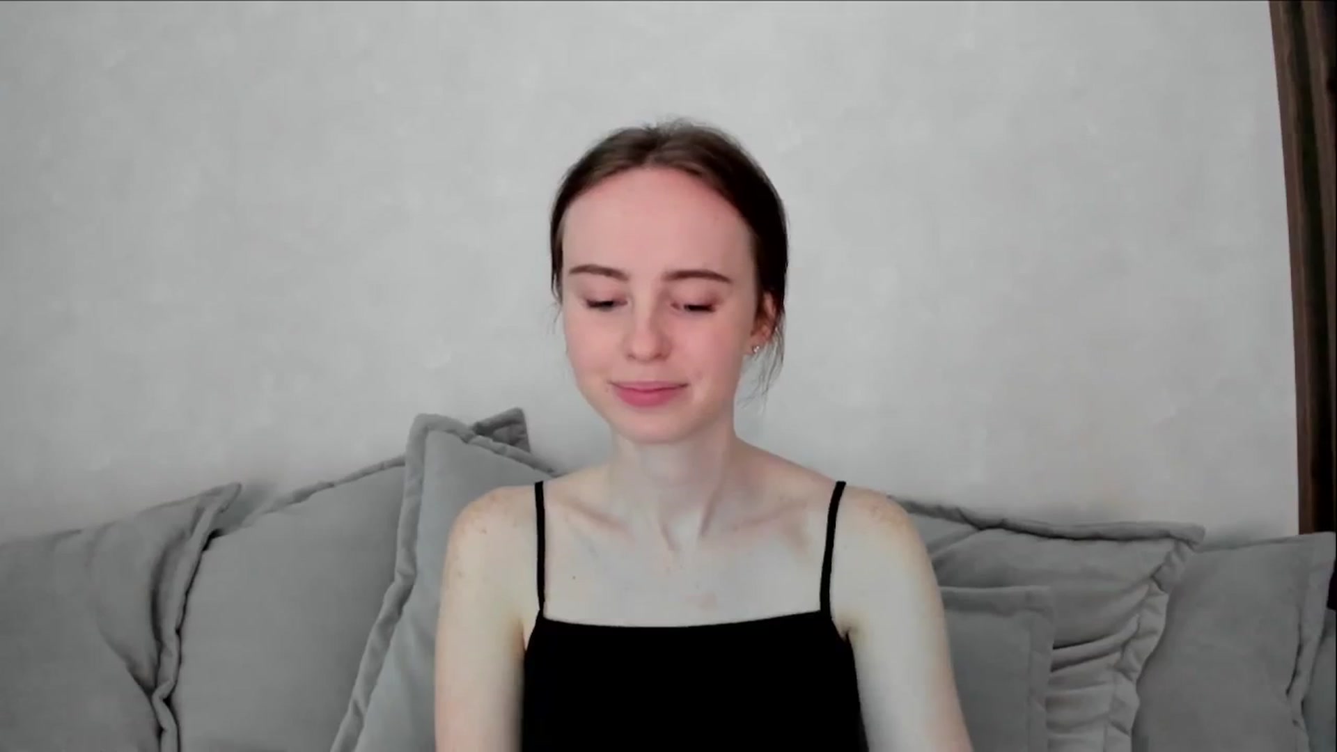 Gallery image thumbnail from userSasha's myfreecams stream on, 06/01/2024, 07:53 image 17 of 20