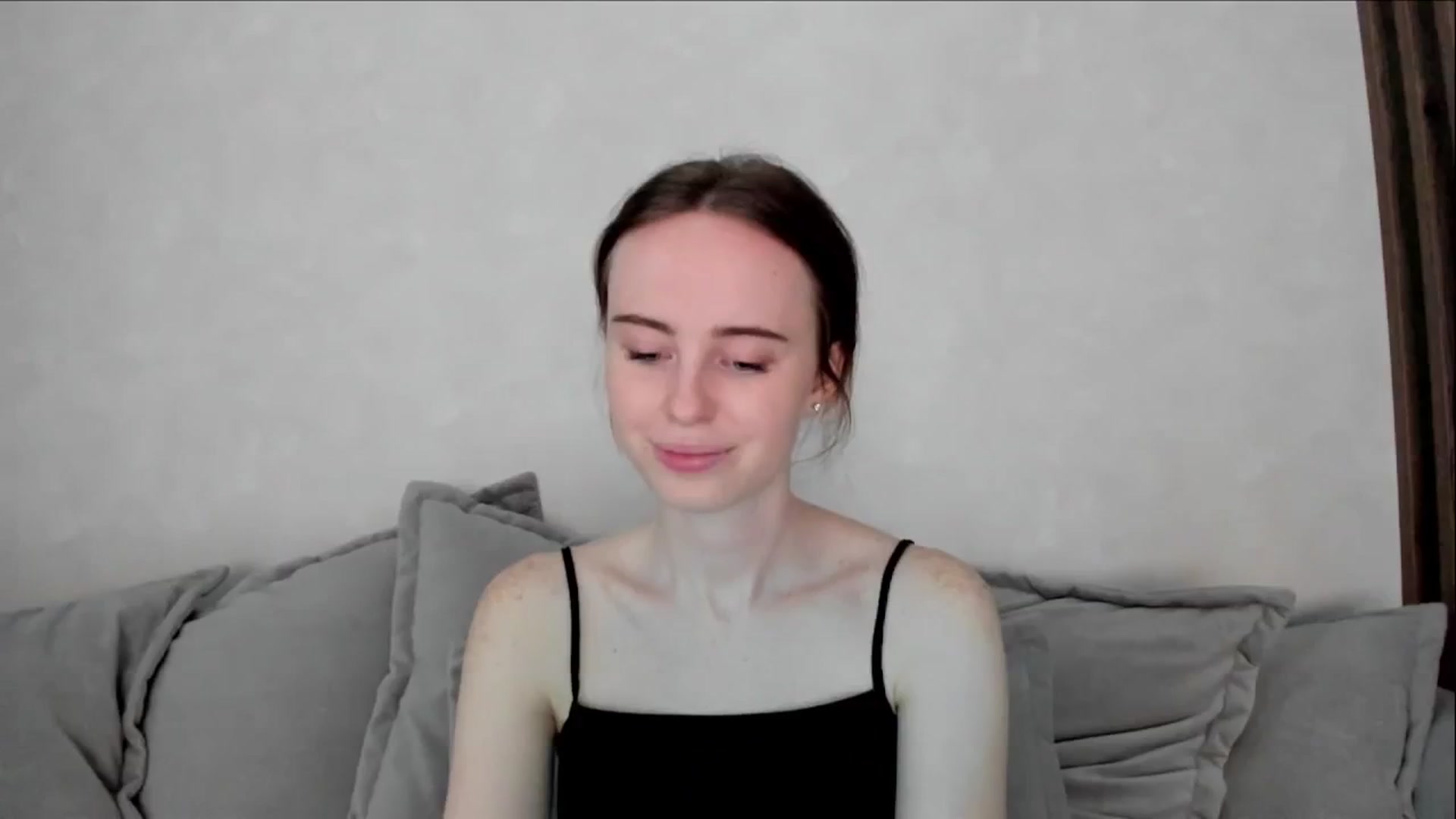 Gallery image thumbnail from userSasha's myfreecams stream on, 06/01/2024, 08:23 image 16 of 20