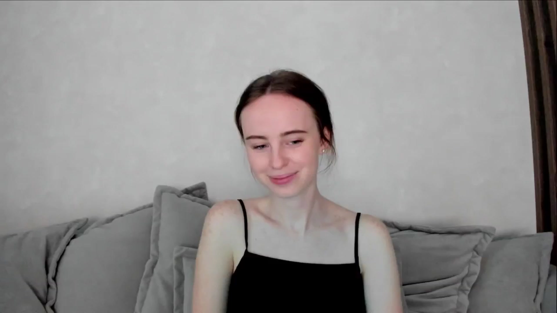 Gallery image thumbnail from userSasha's myfreecams stream on, 06/01/2024, 08:23 image 17 of 20