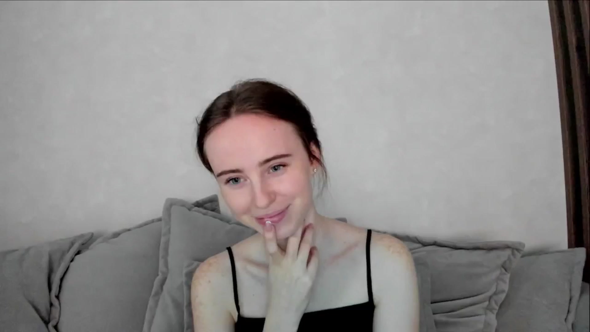 Gallery image thumbnail from userSasha's myfreecams stream on, 06/01/2024, 08:23 image 19 of 20