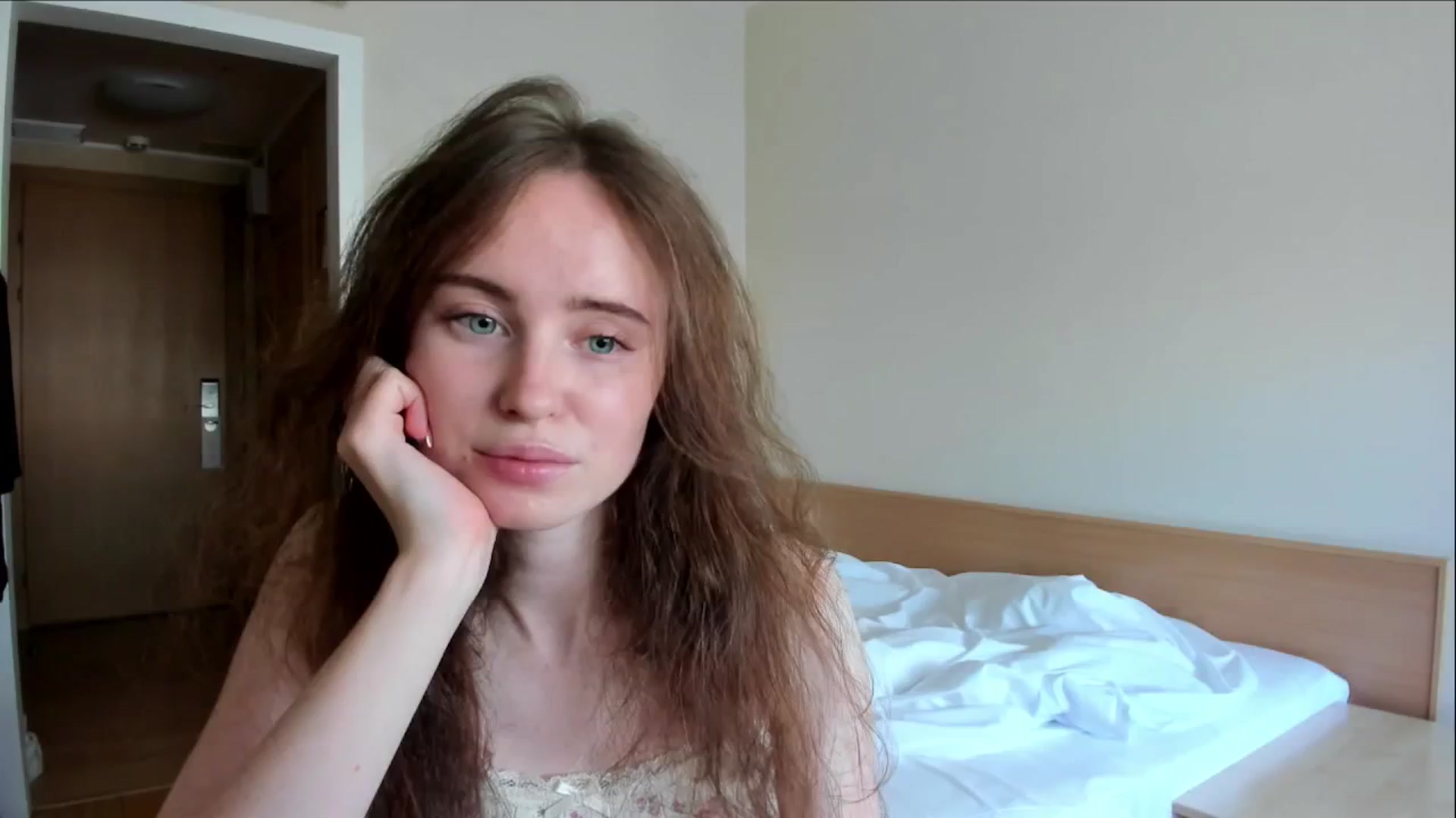 Gallery image thumbnail from userSasha's myfreecams stream on, 06/10/2024, 03:32 image 14 of 20