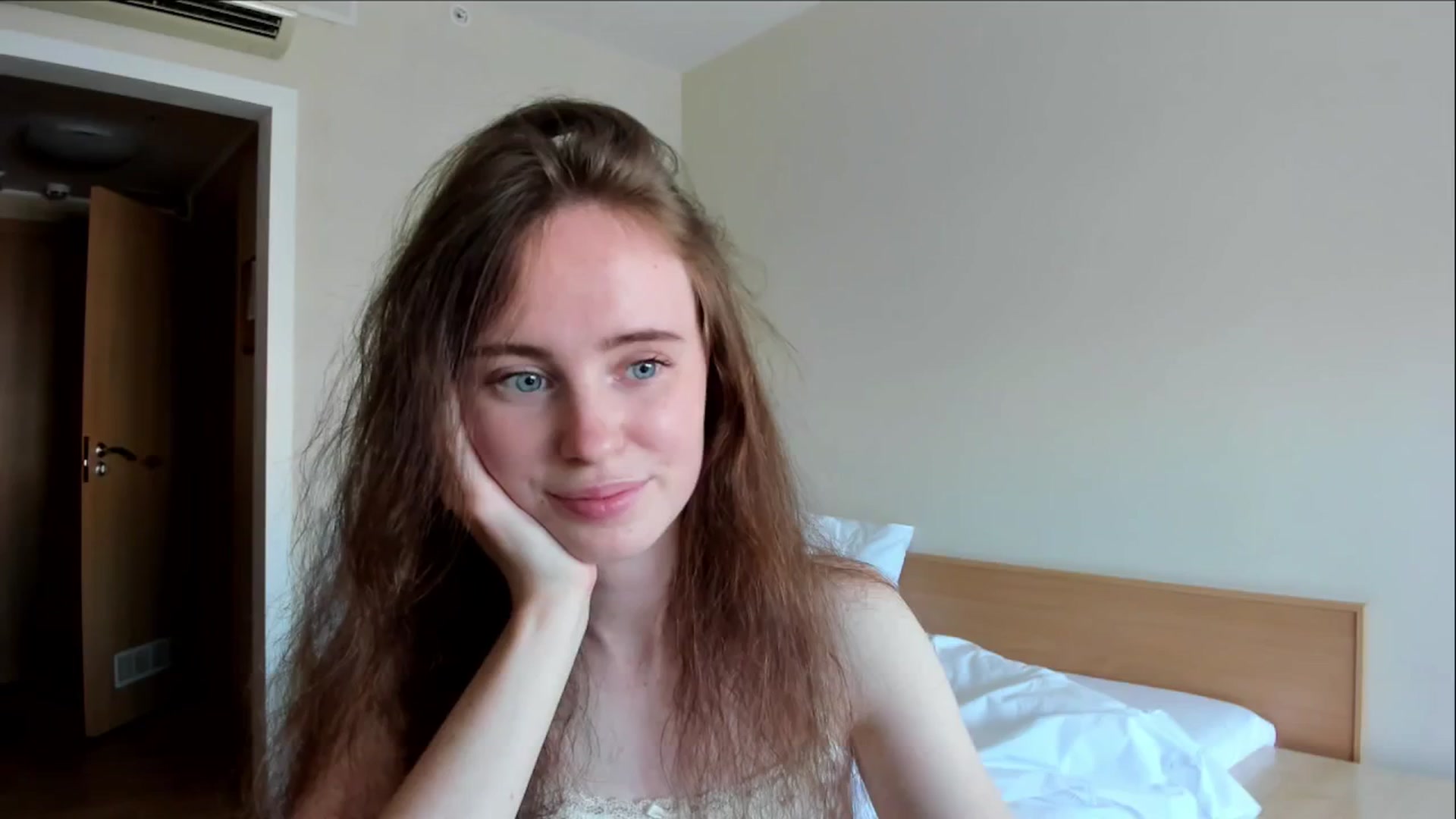 Gallery image thumbnail from userSasha's myfreecams stream on, 06/10/2024, 05:22 image 11 of 20