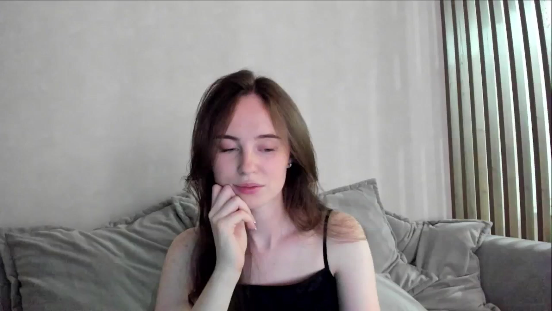 Gallery image thumbnail from userSasha's myfreecams stream on, 06/29/2024, 24:02 image 6 of 20