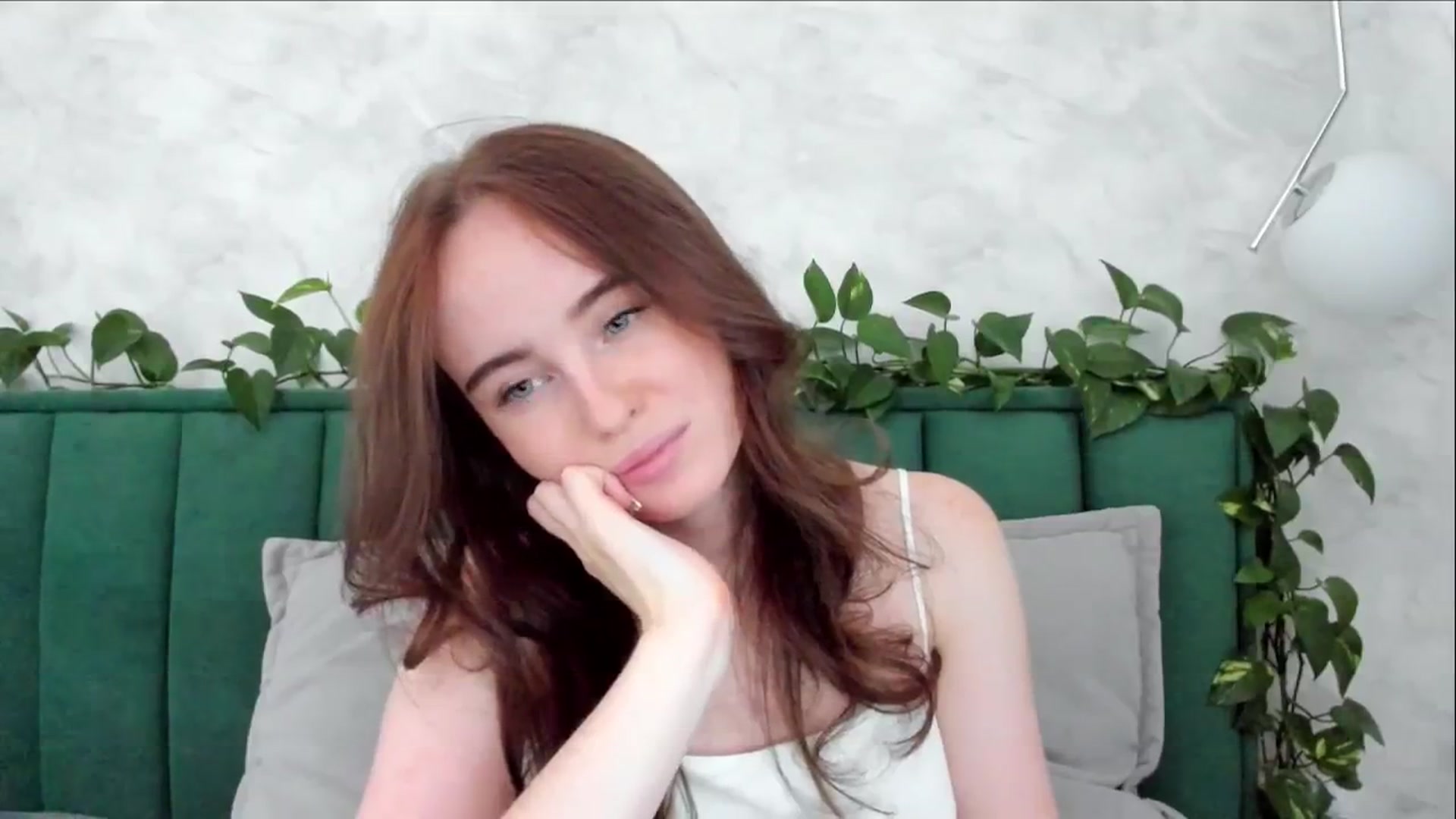 Gallery image thumbnail from userSasha's myfreecams stream on, 08/08/2024, 16:23 image 10 of 20