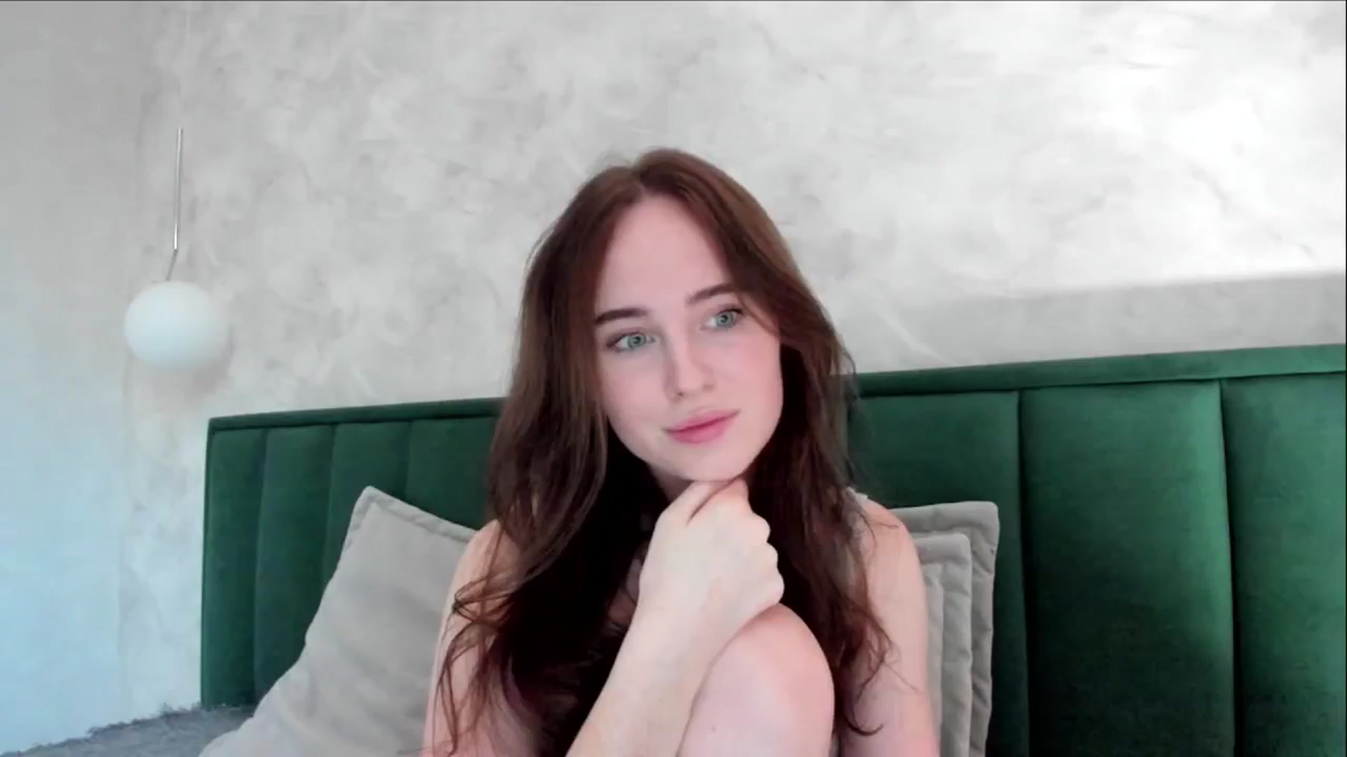 Gallery image thumbnail from userSasha's myfreecams stream on, 08/27/2024, 16:42 image 17 of 20
