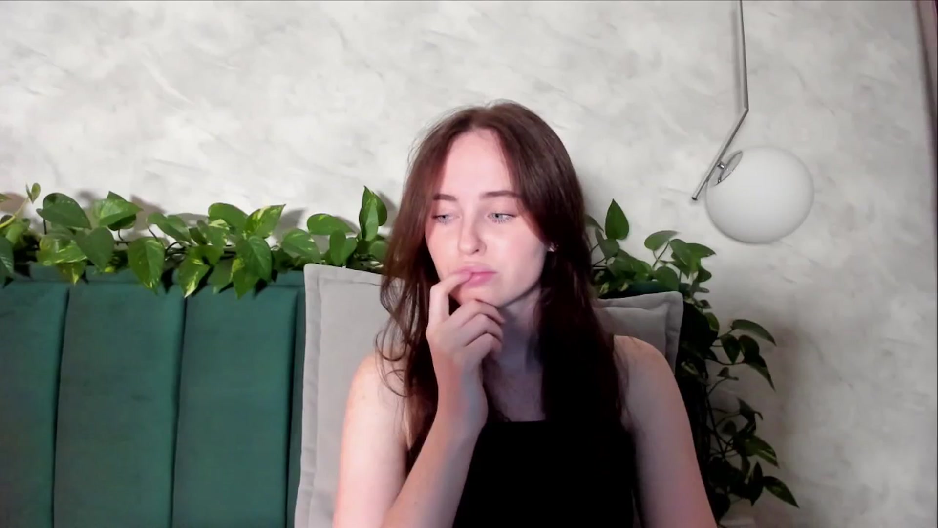 Gallery image thumbnail from userSasha's myfreecams stream on, 10/09/2024, 17:39 image 3 of 20
