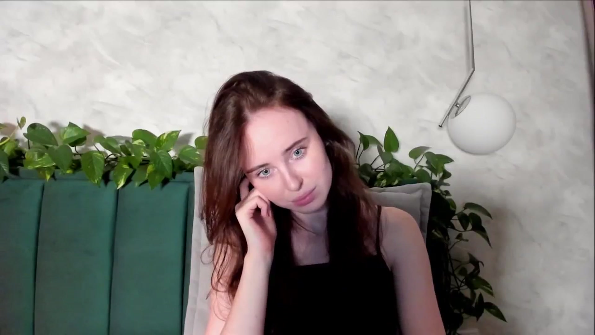 Gallery image thumbnail from userSasha's myfreecams stream on, 10/09/2024, 17:39 image 5 of 20