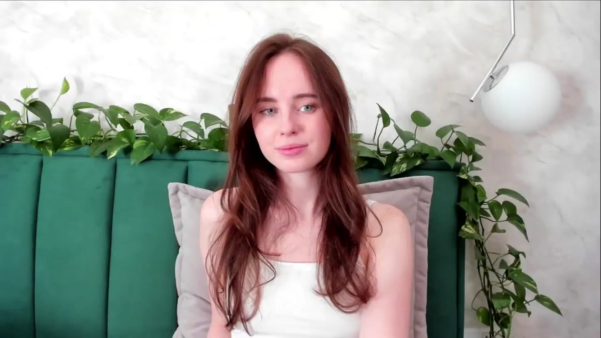 Gallery image thumbnail from userSasha's myfreecams stream on, 10/17/2024, 09:50 image 12 of 20